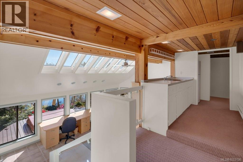 309 King George Terr, Oak Bay