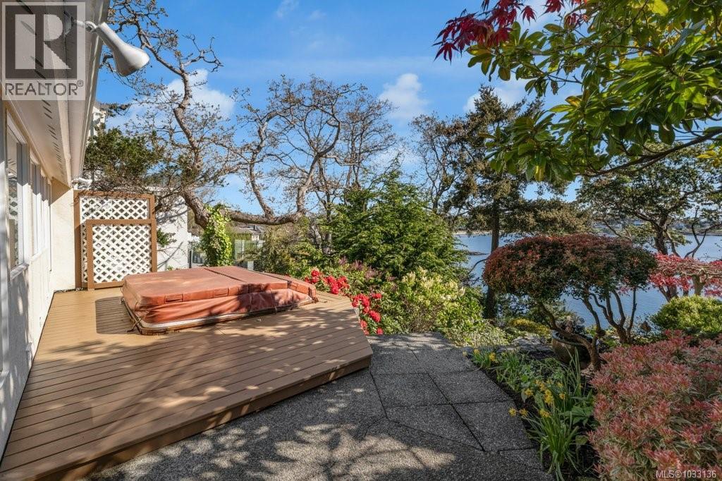 309 King George Terr, Oak Bay