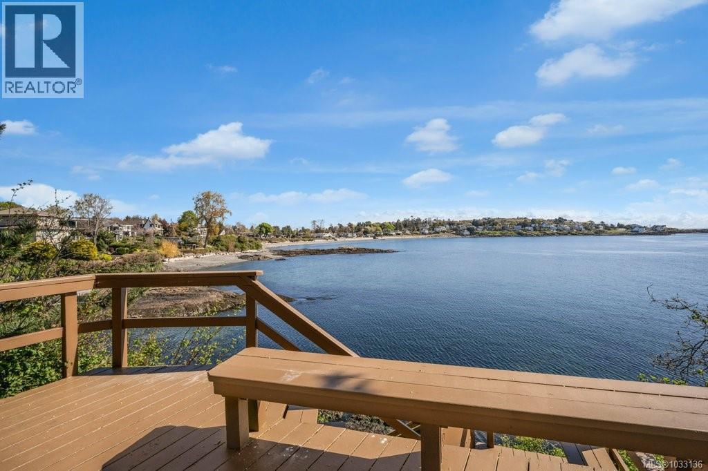 309 King George Terr, Oak Bay