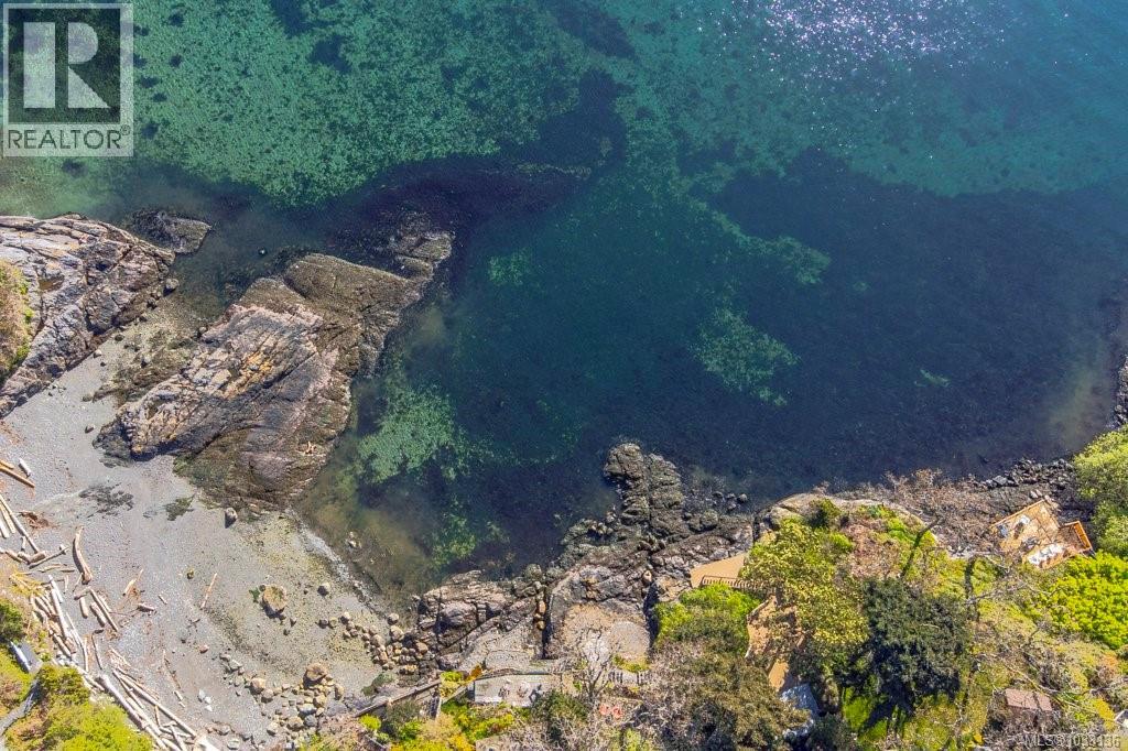 309 King George Terr, Oak Bay