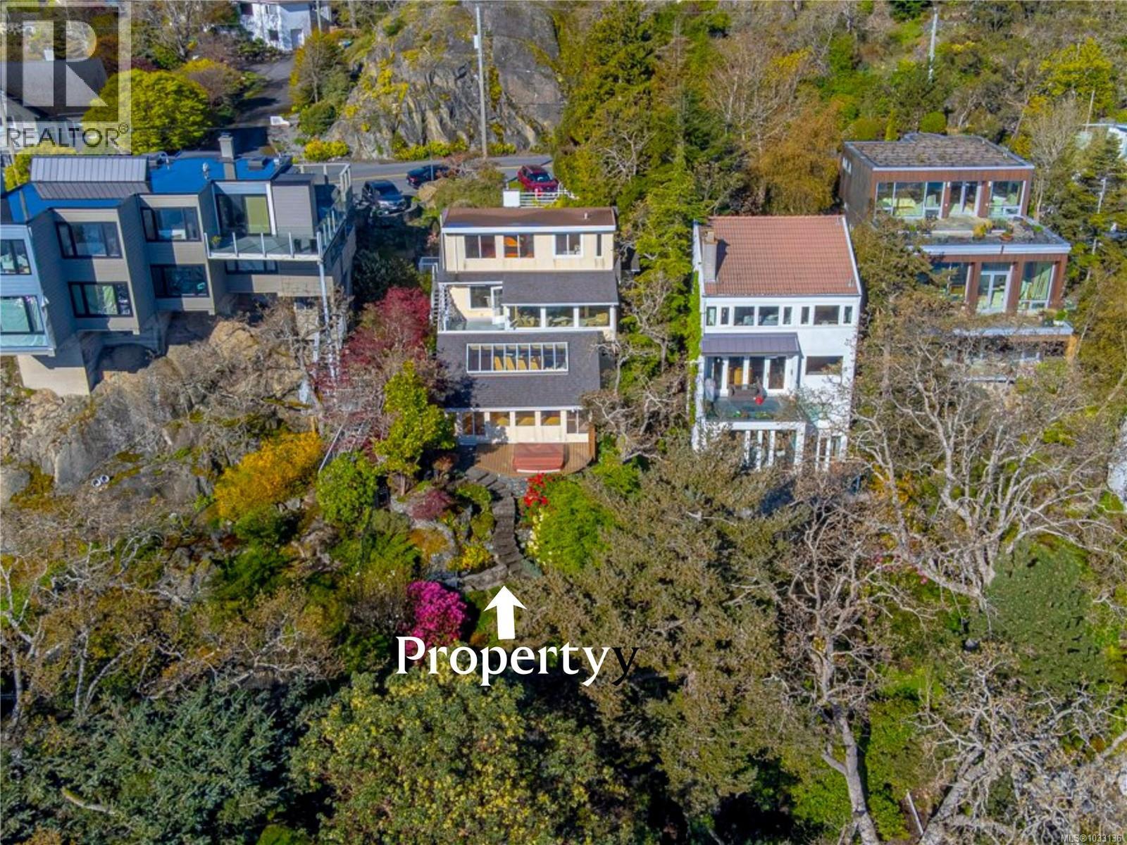309 King George Terr, Oak Bay