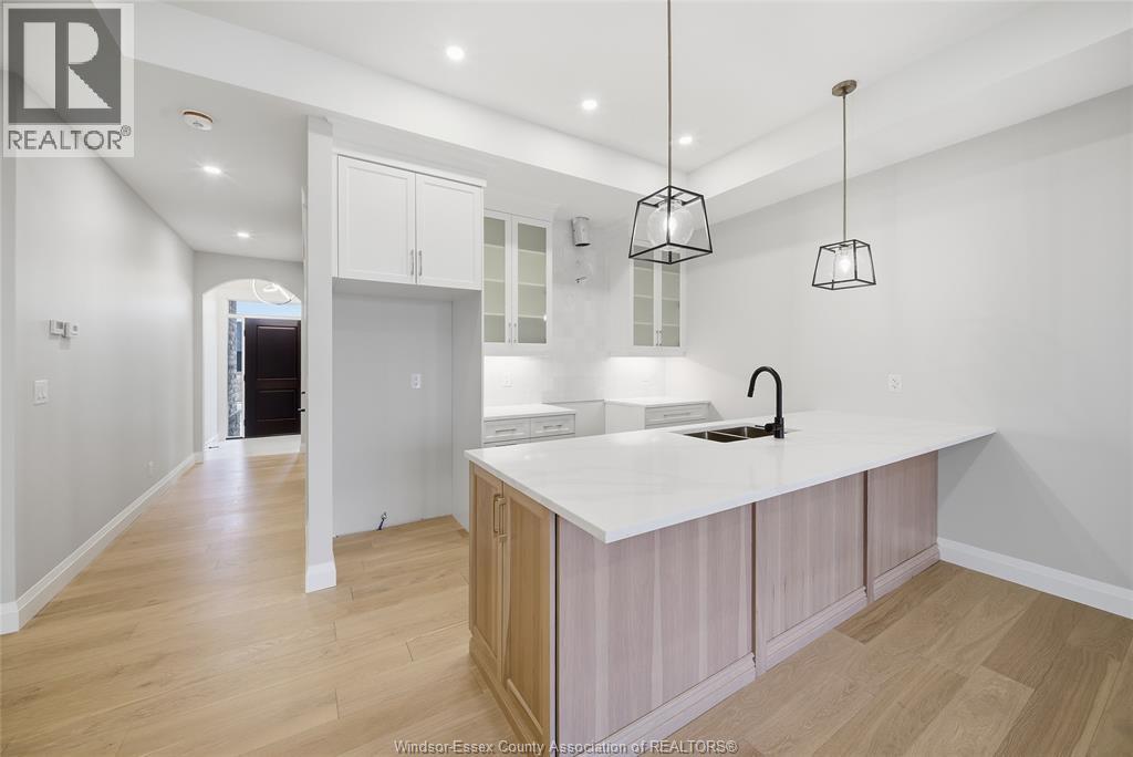 440 CASERTA CRESCENT - 9