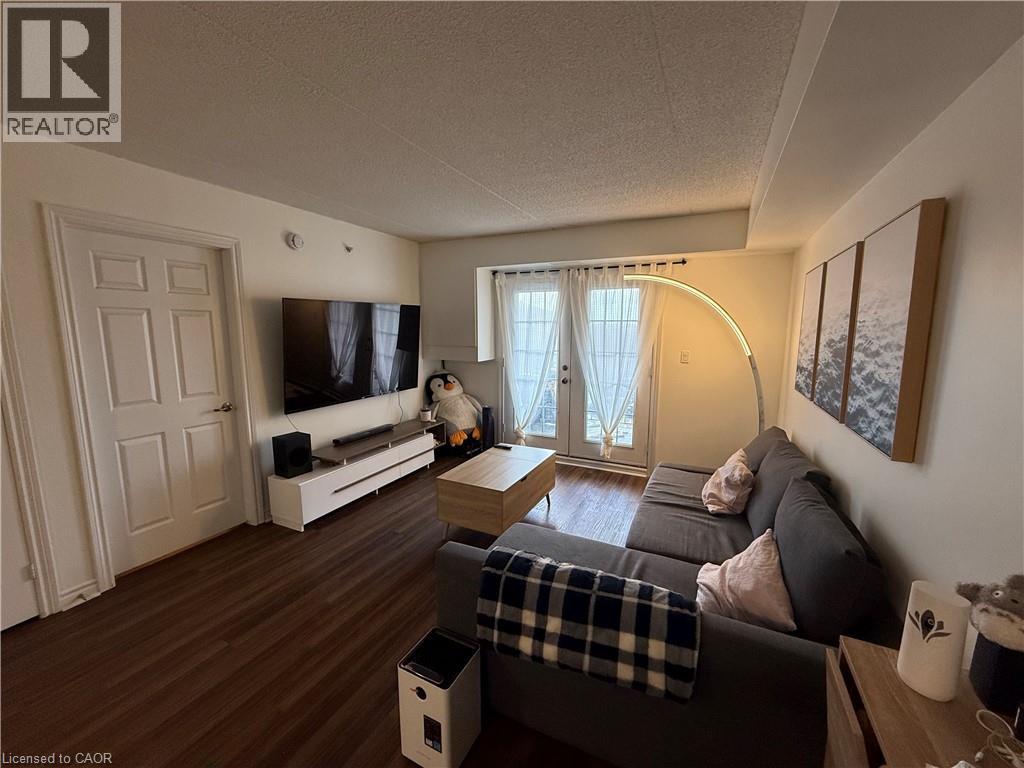 1480 BISHOPS Gate Unit# 304, Oakville, Ontario, L6M4N4 — Photo 2