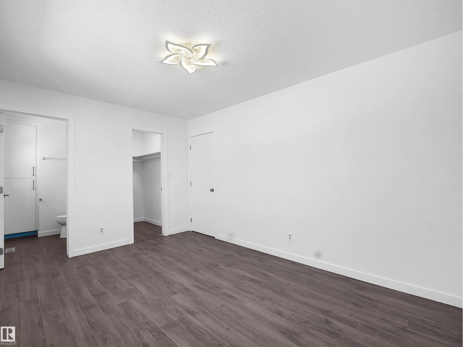 3608 33 AV NW, Edmonton