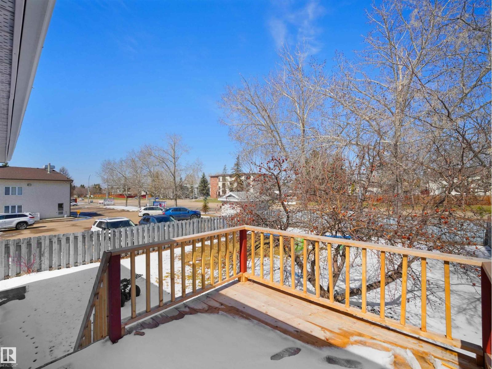 3608 33 AV NW, Edmonton