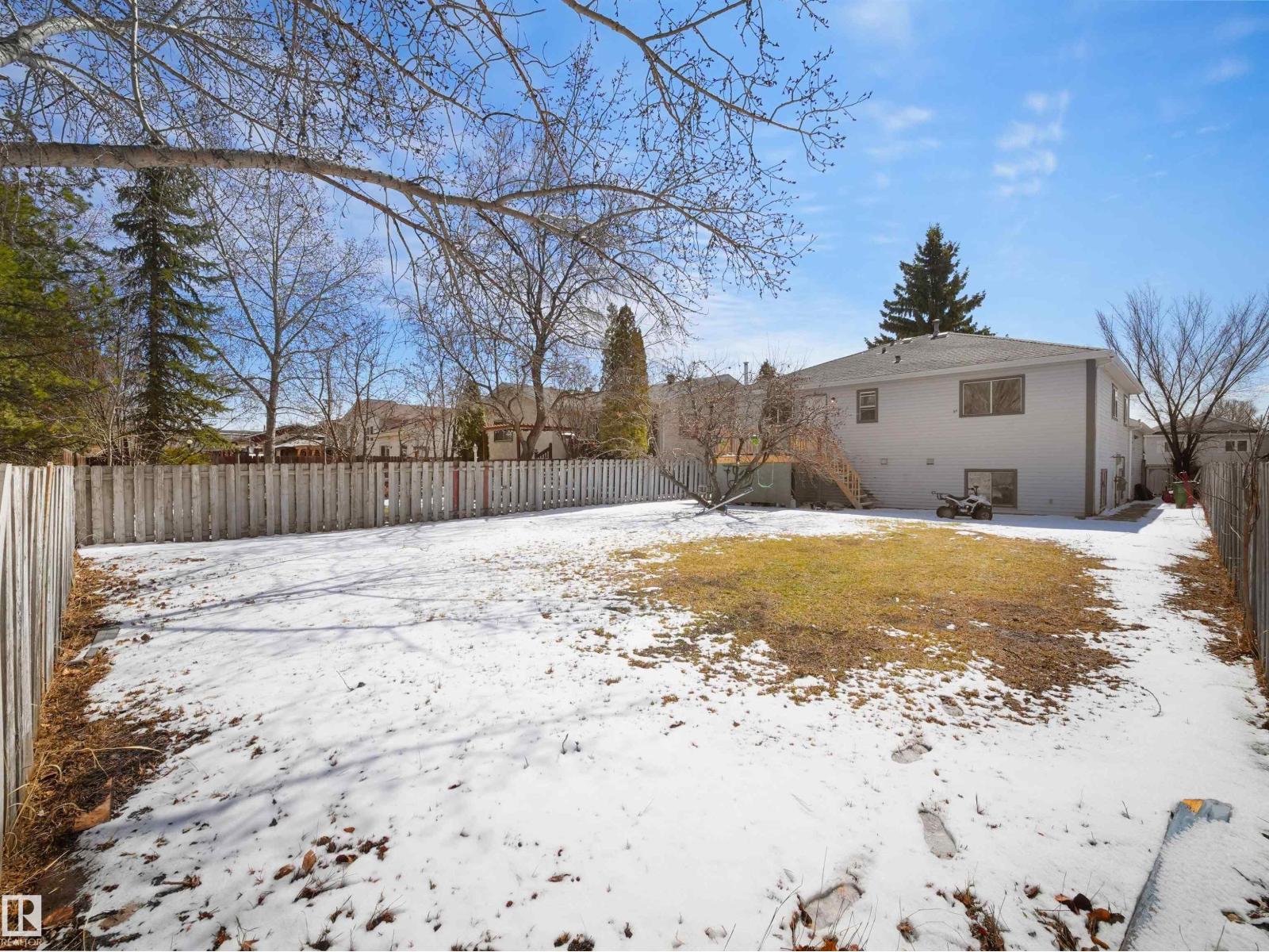 3608 33 AV NW, Edmonton