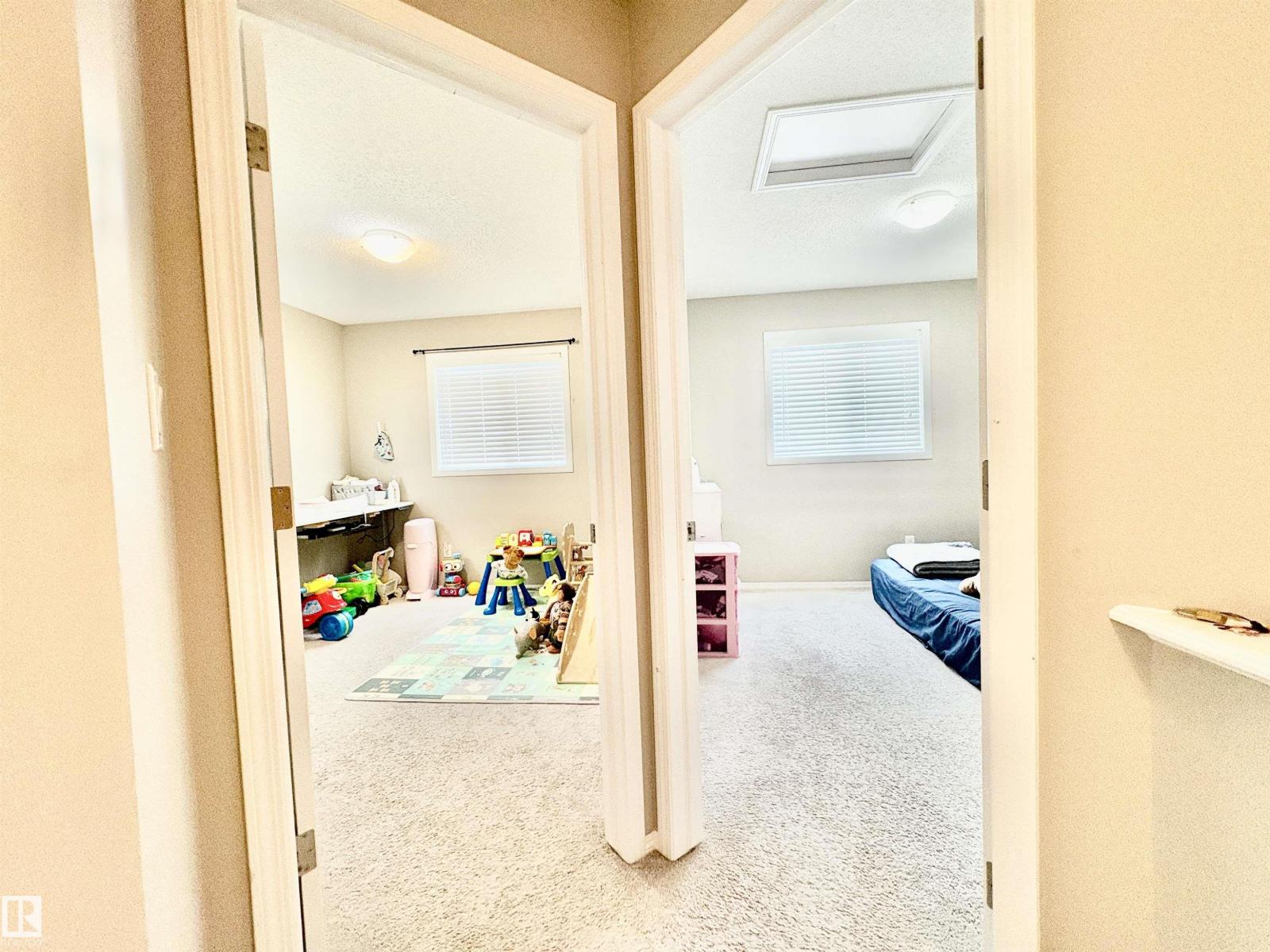 2344 71 ST SW SW, Edmonton