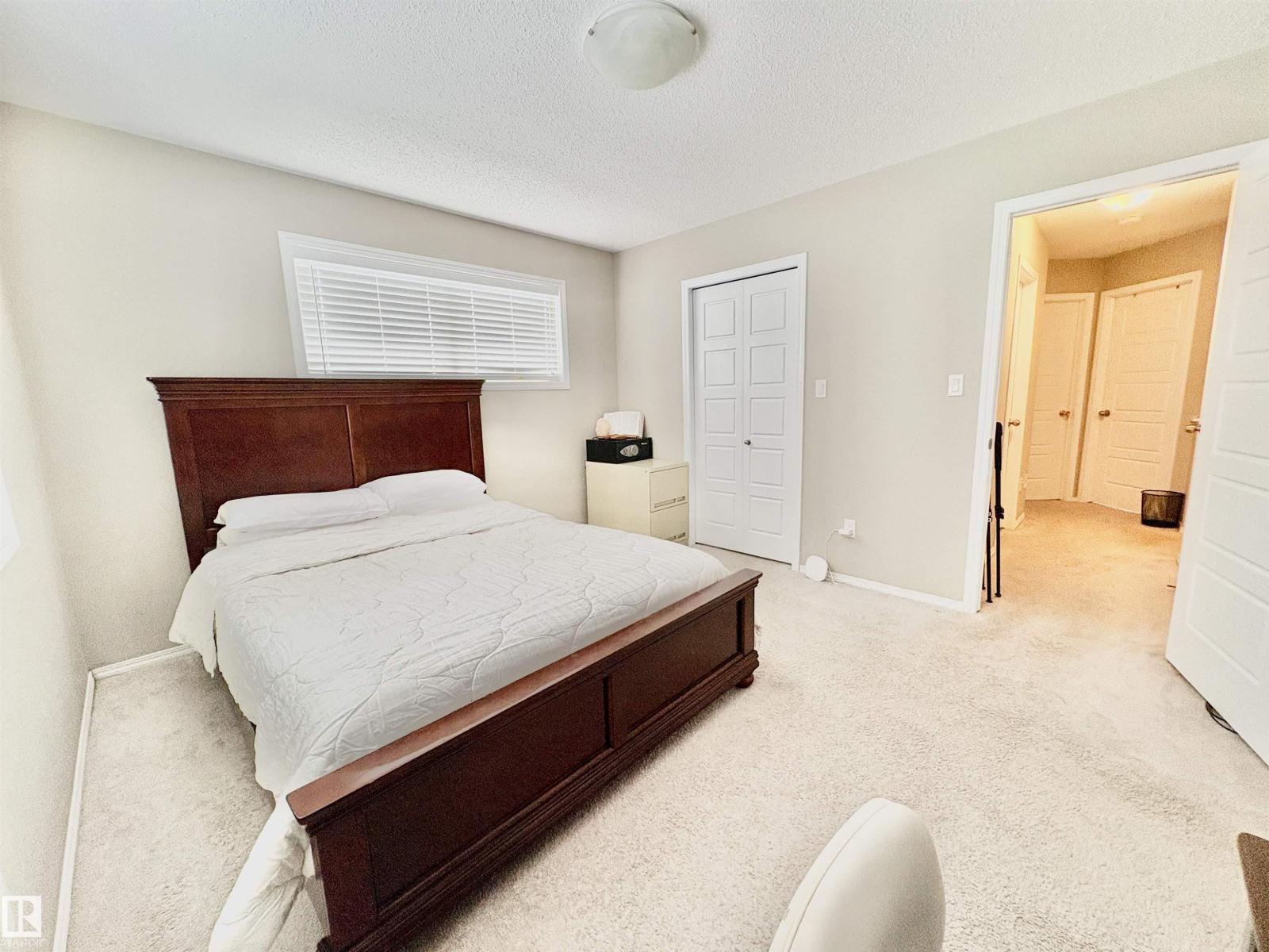 2344 71 ST SW SW, Edmonton