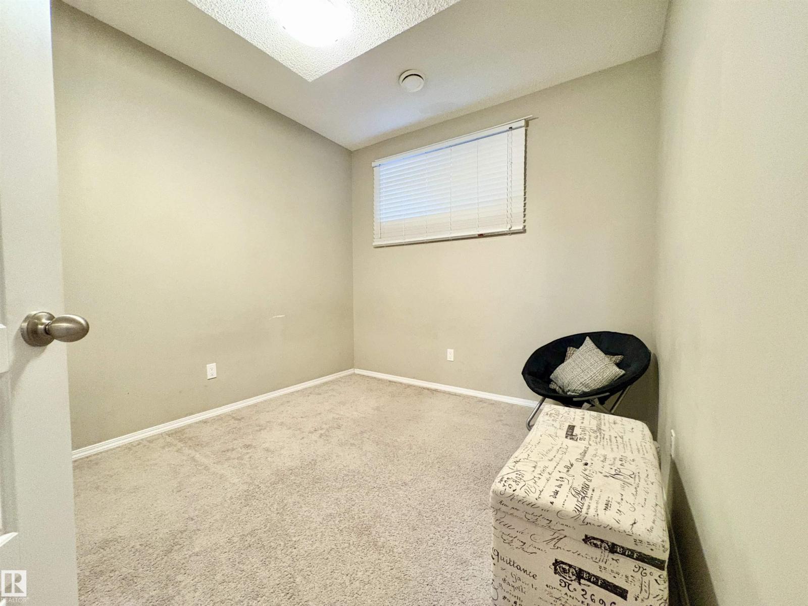 2344 71 ST SW SW, Edmonton