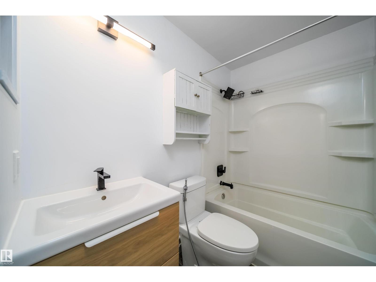 5303 21 AV NW, Edmonton