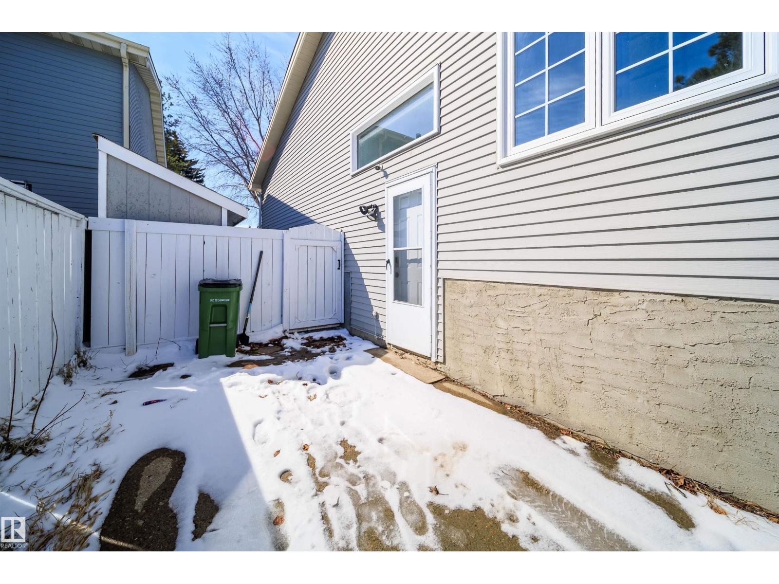 5303 21 AV NW, Edmonton