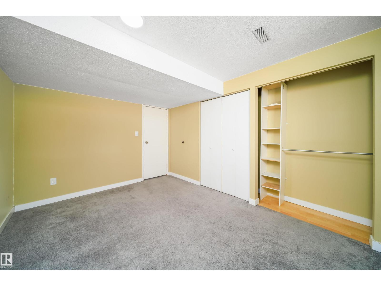 5303 21 AV NW, Edmonton