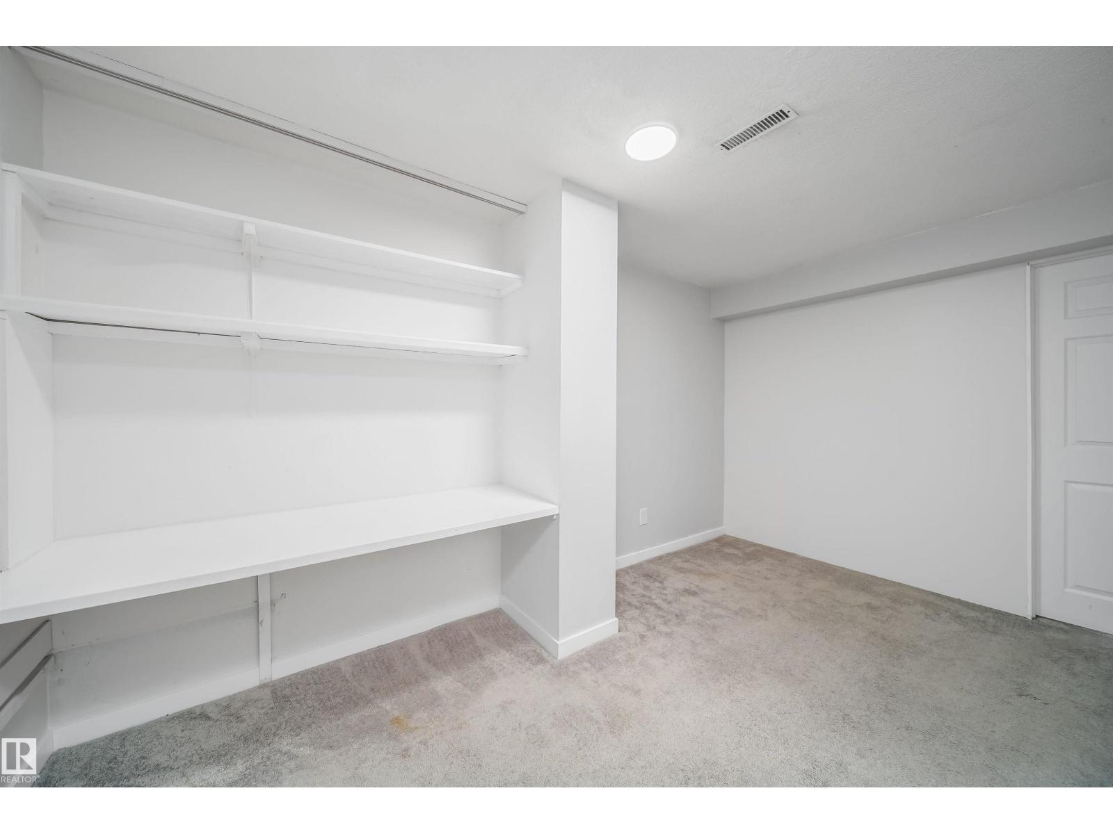 5303 21 AV NW, Edmonton