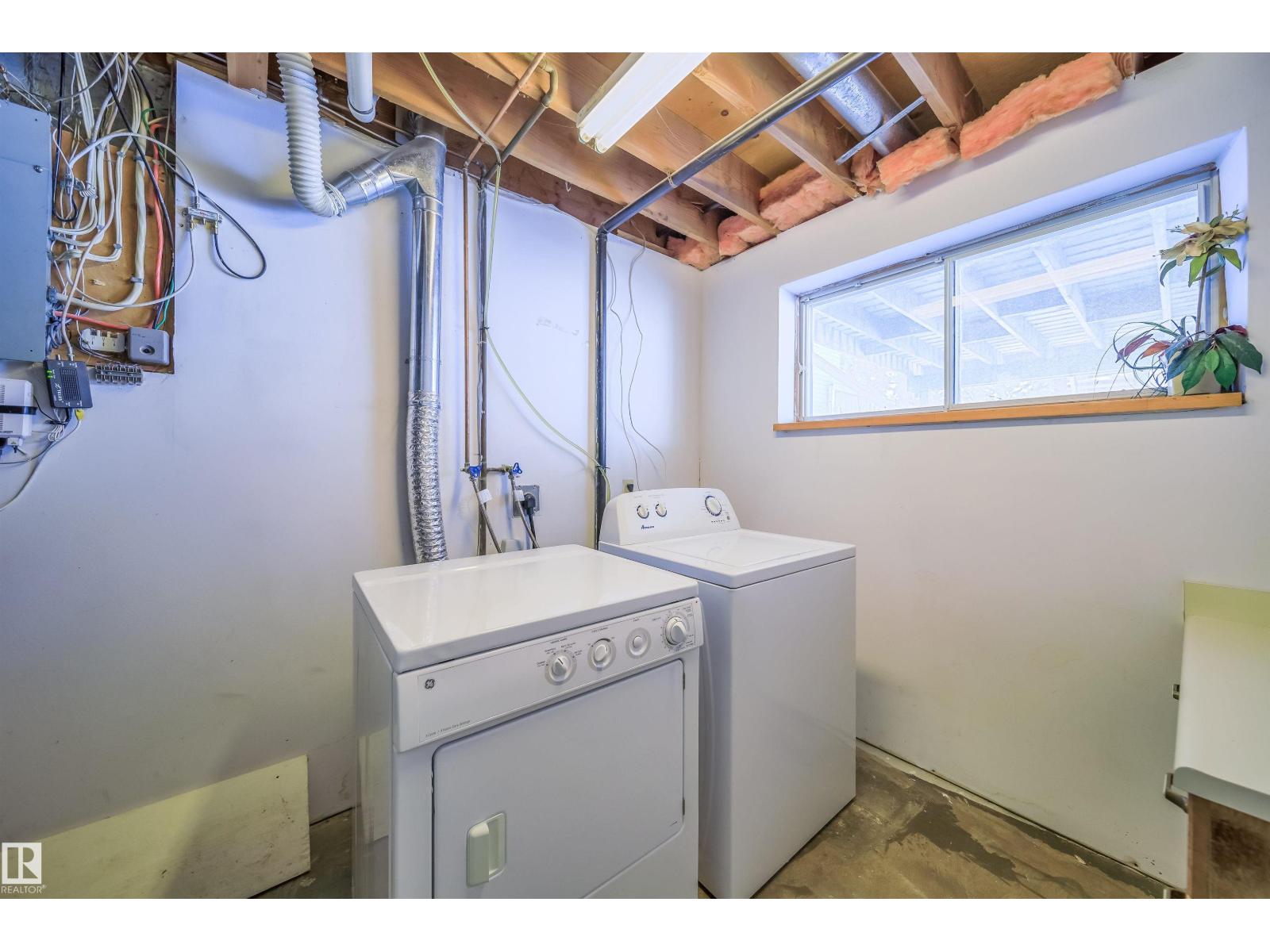 5303 21 AV NW, Edmonton