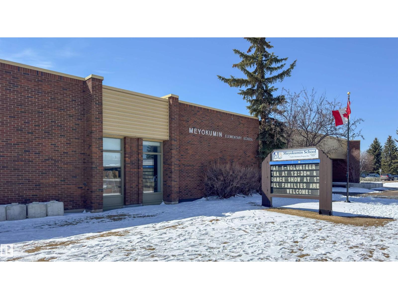 5303 21 AV NW, Edmonton