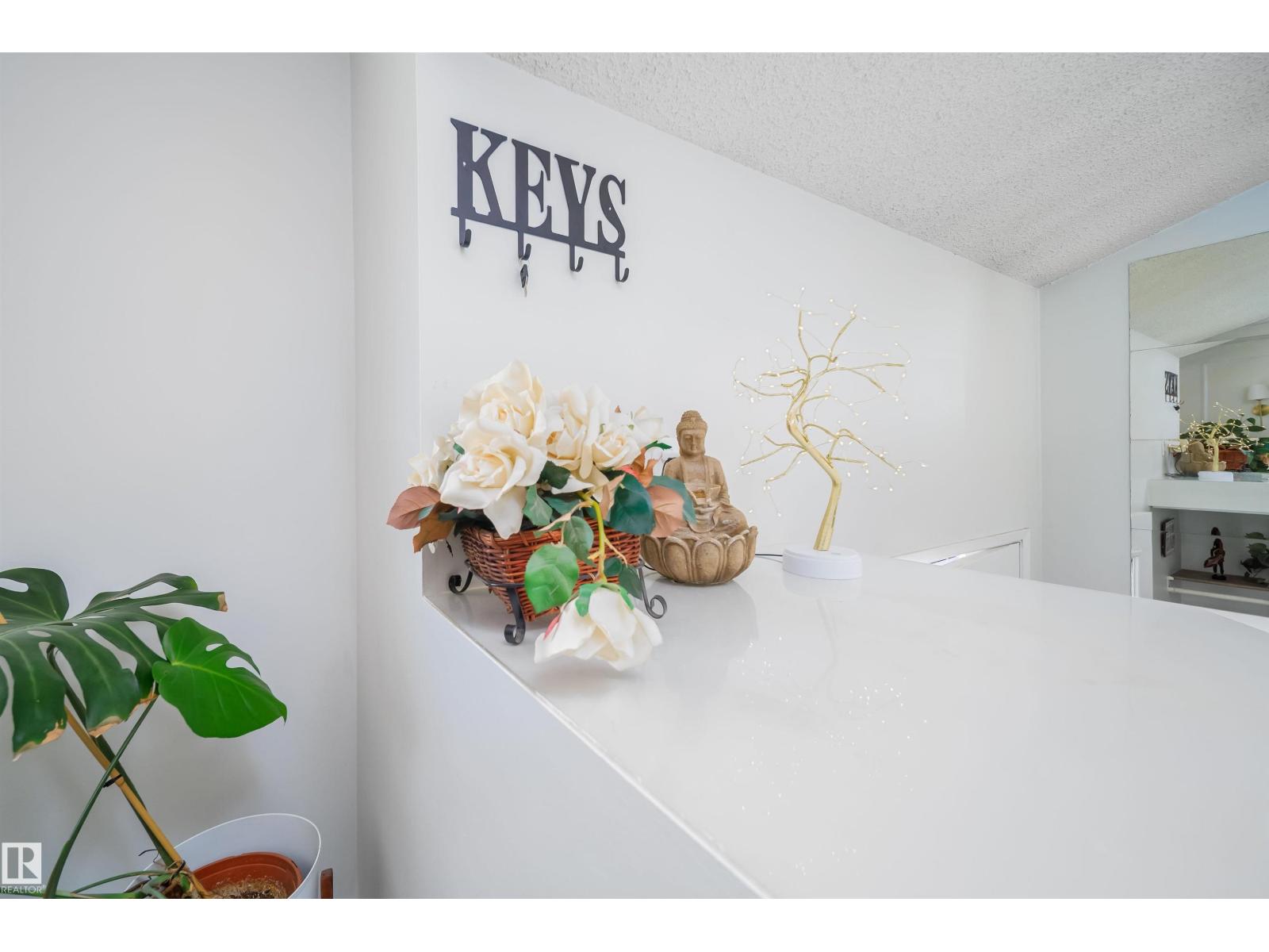 5303 21 AV NW, Edmonton