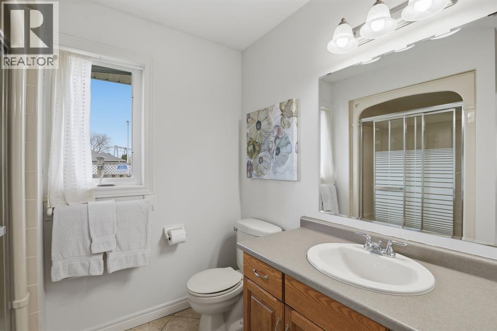 241 Canadore COURT, Sarnia, Ontario, N7S6A2 — Photo 14