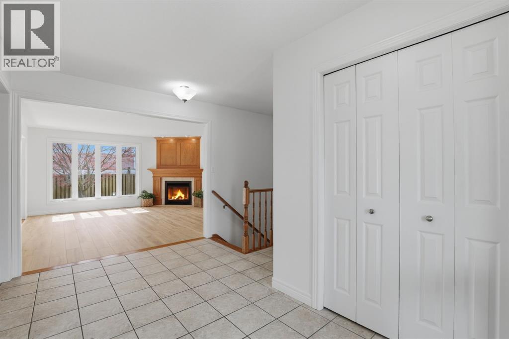 241 Canadore COURT, Sarnia, Ontario, N7S6A2 — Photo 3