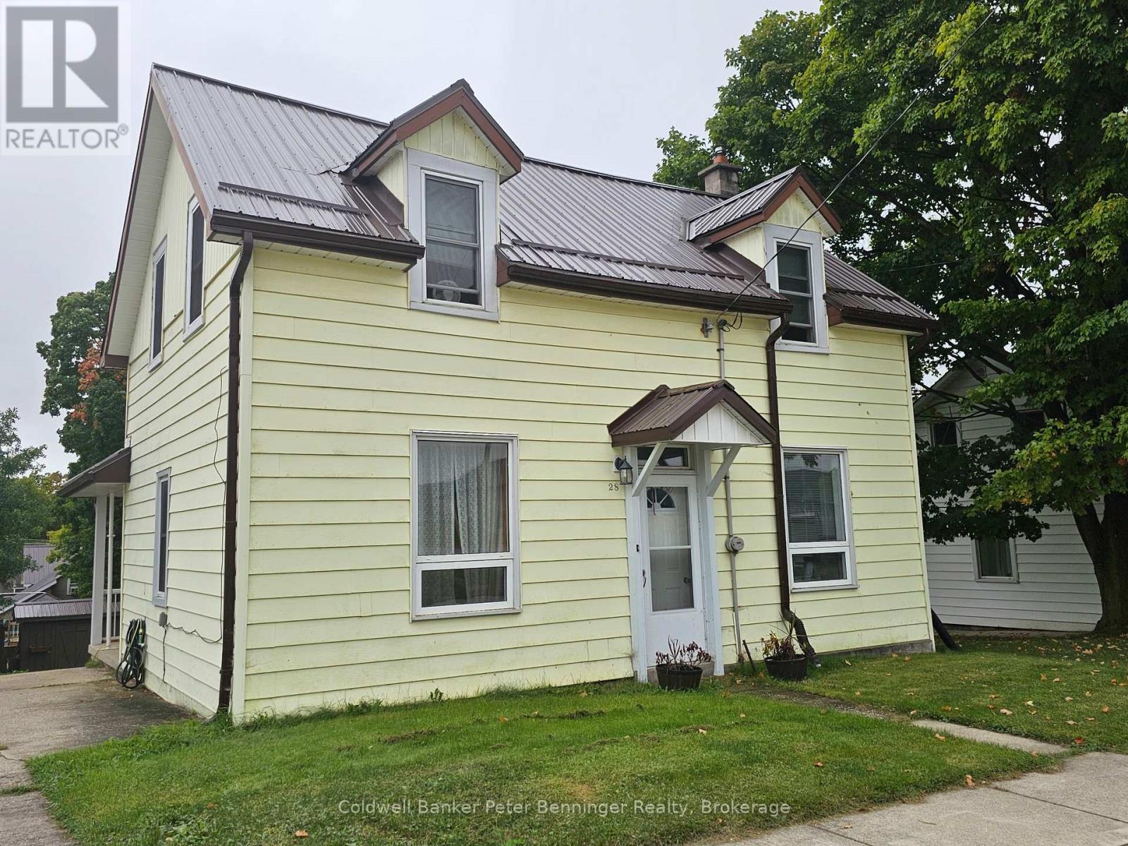 28 4TH STREET N - Image 2