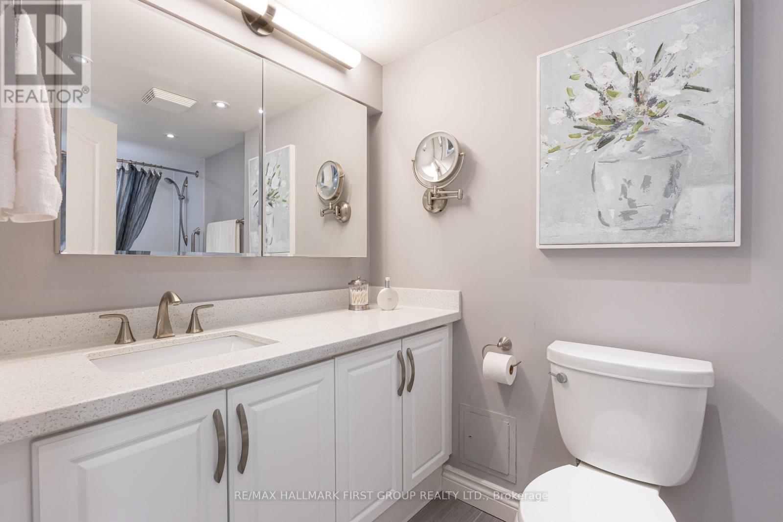 #110 25 CUMBERLAND LANE - 24
