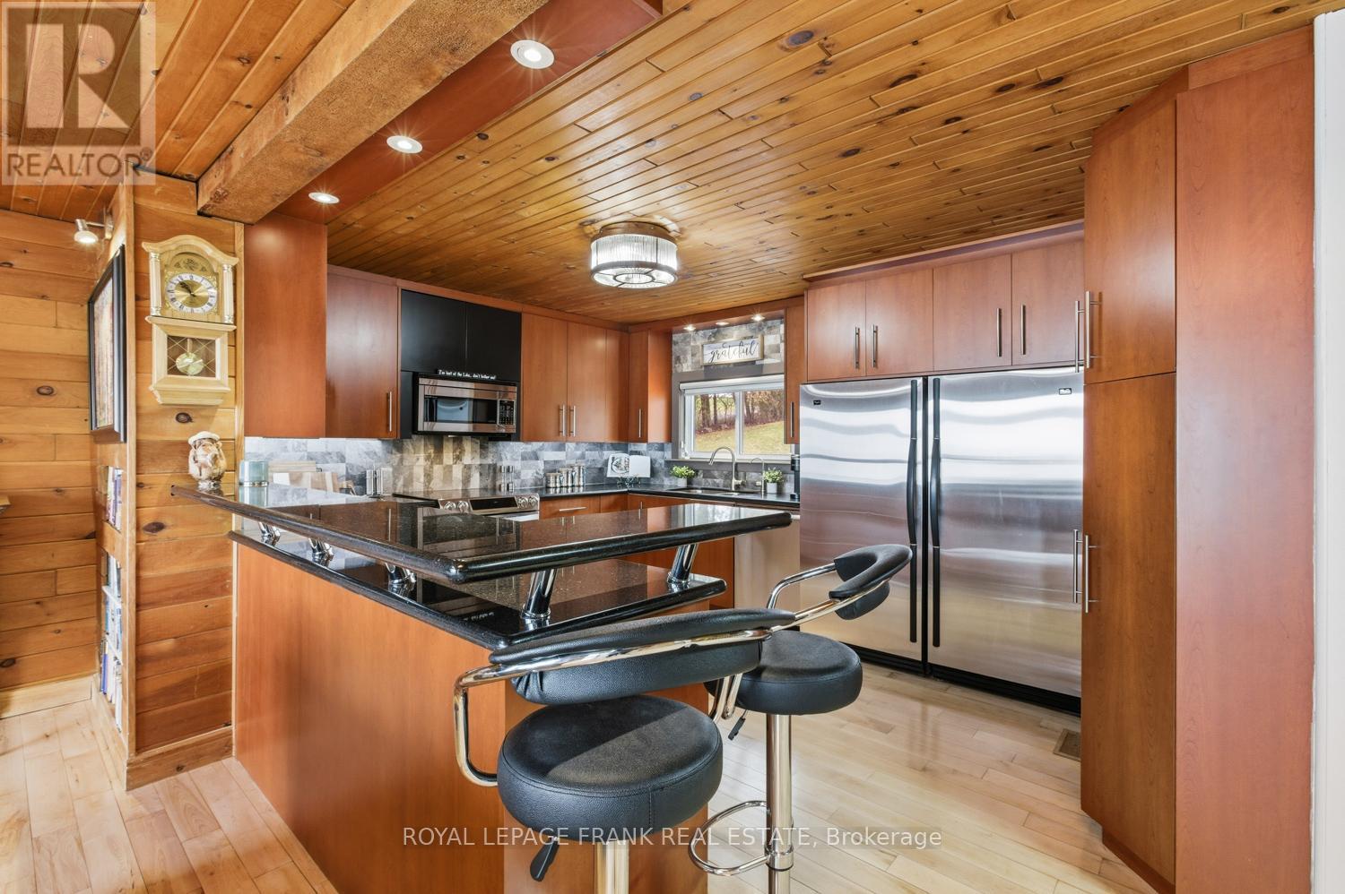 111 BALL POINT ROAD - 20