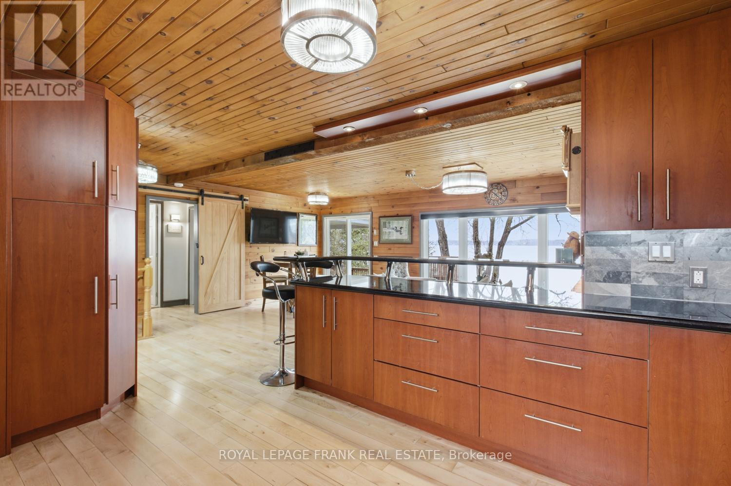 111 BALL POINT ROAD - 23
