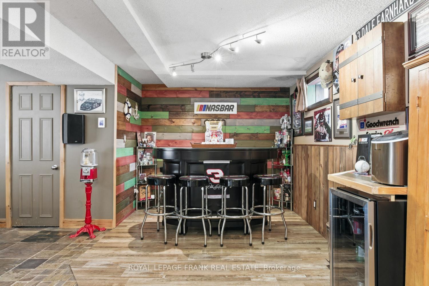 111 BALL POINT ROAD - 42