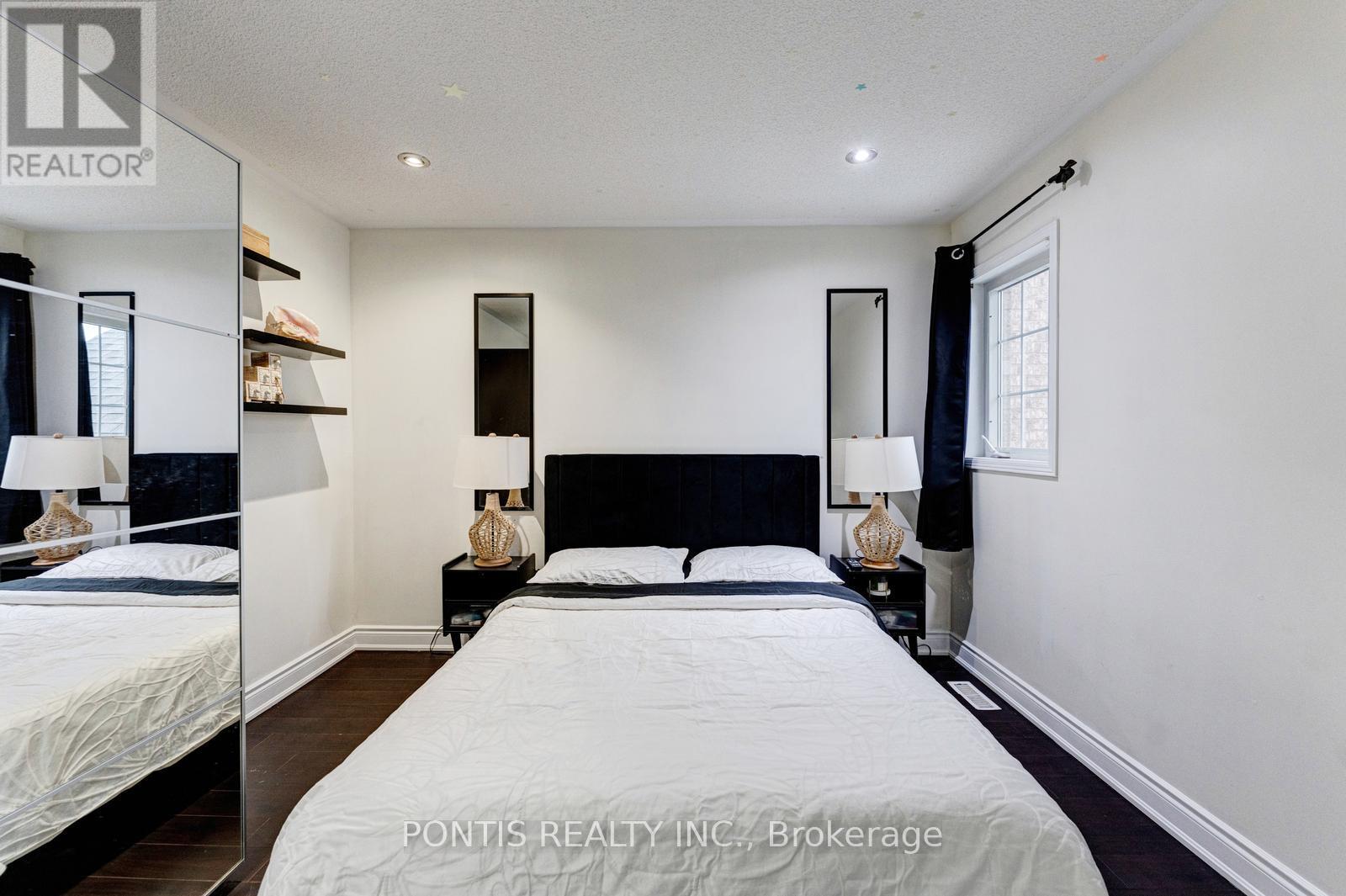 48 SAWSTON CIRCLE - 20