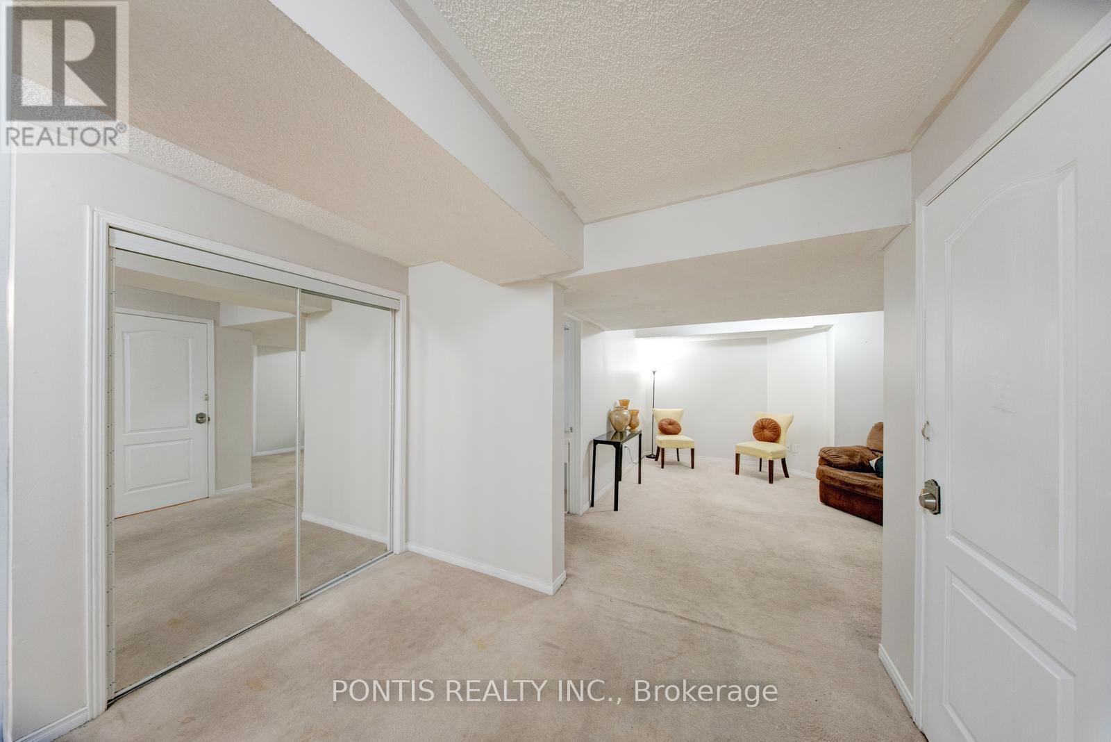 48 SAWSTON CIRCLE - 24