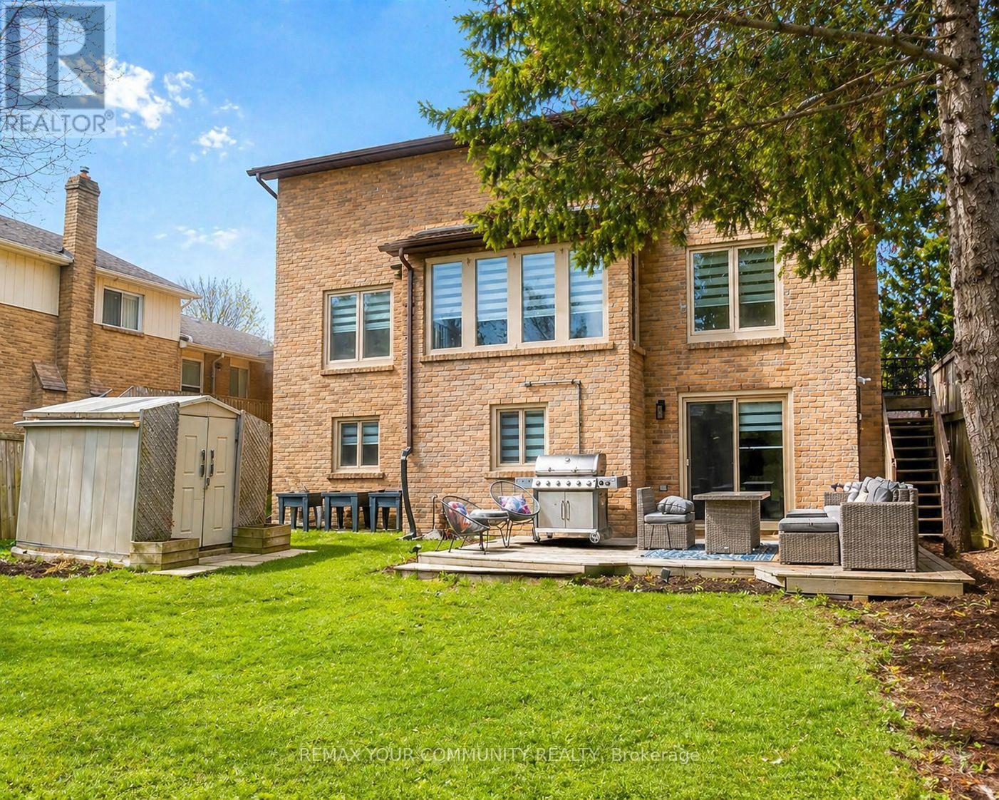 297 BURFORD STREET - 34