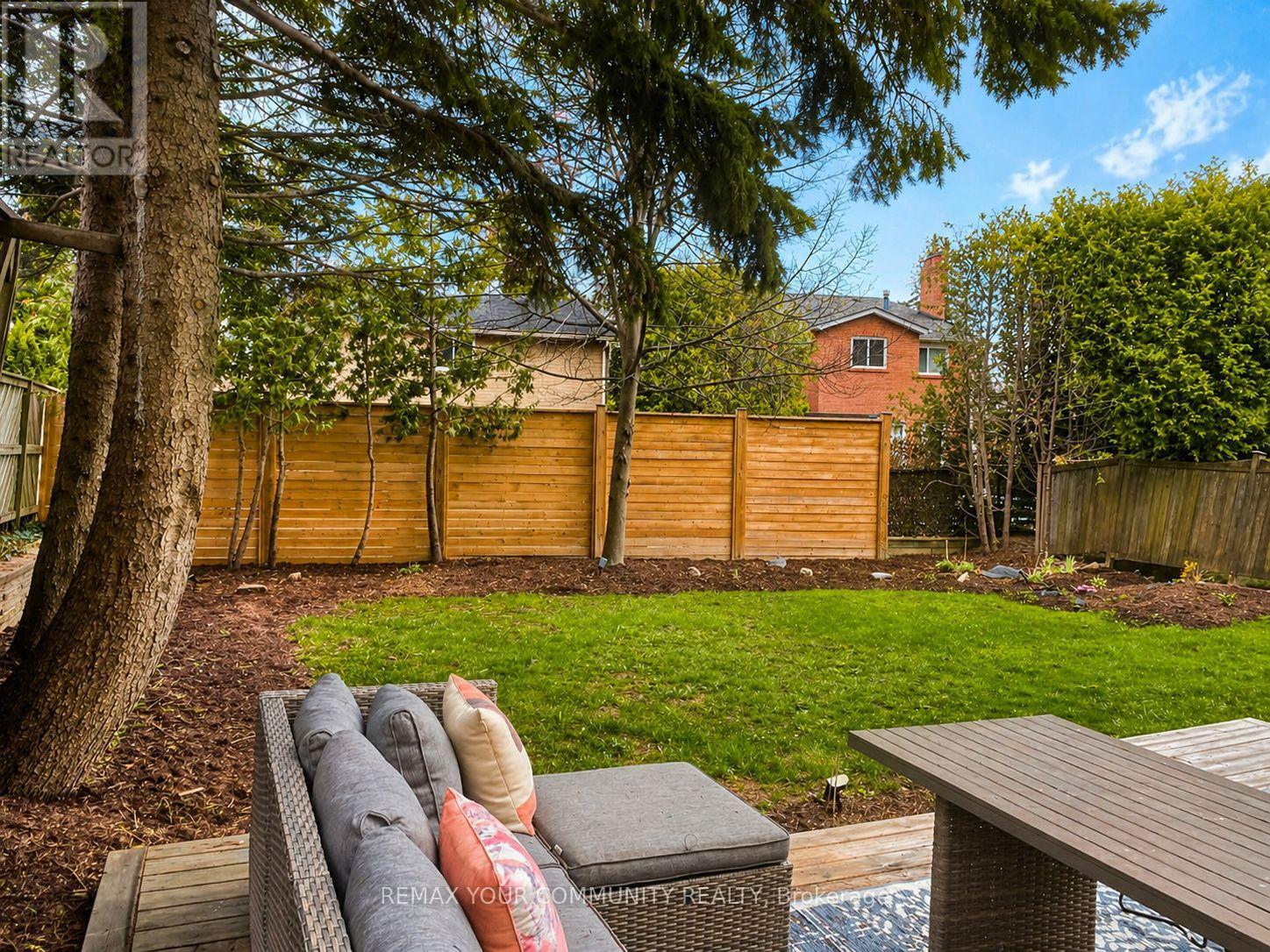297 BURFORD STREET - 35