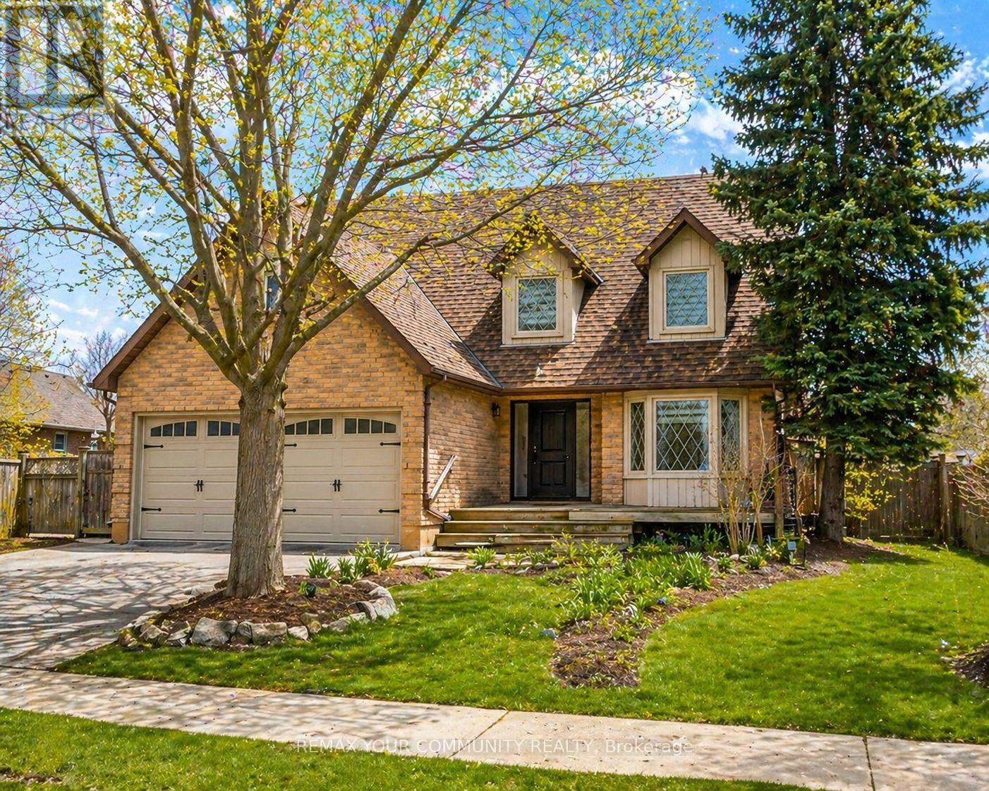 297 BURFORD STREET - 4