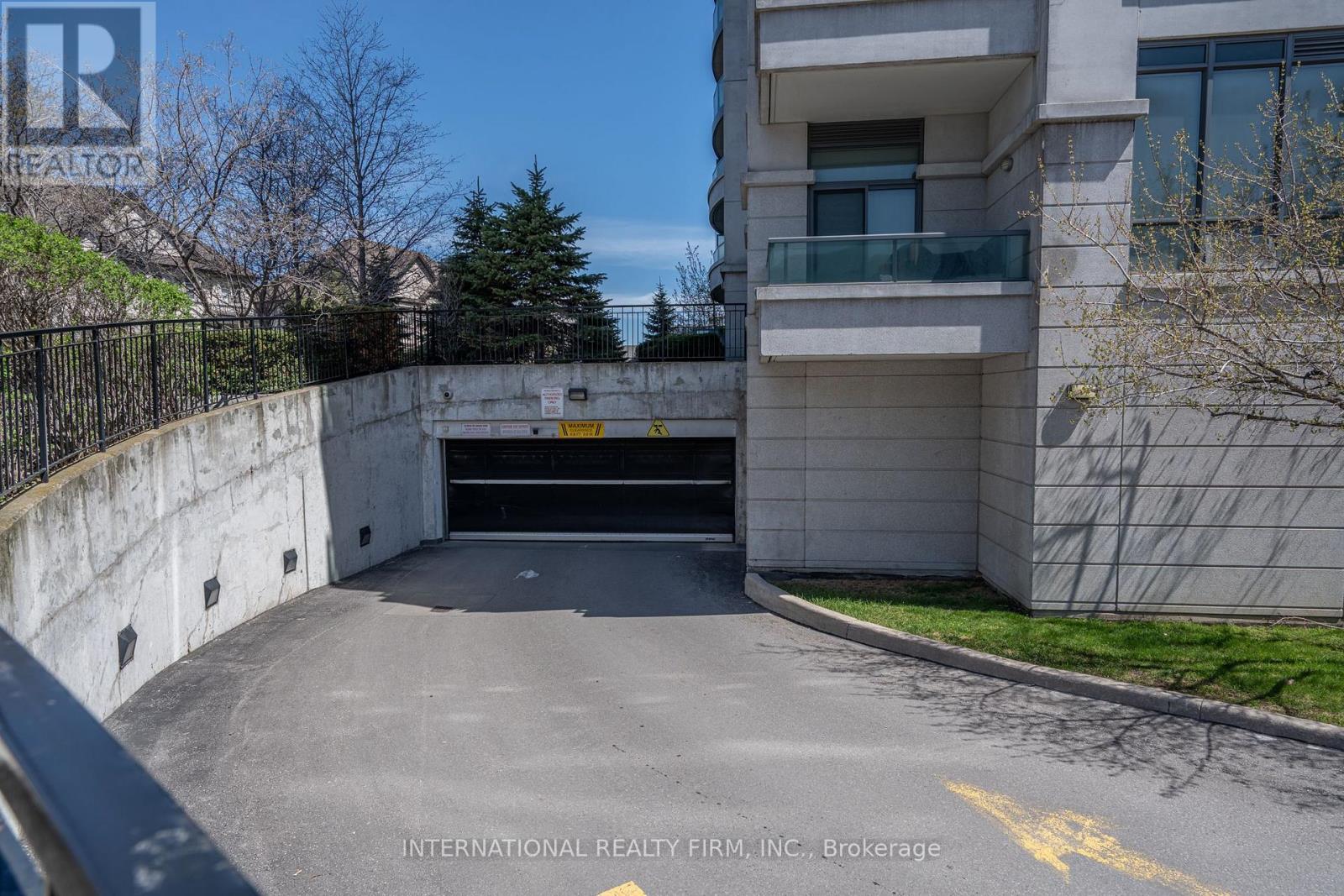 #204 20 NORTH PARK ROAD - 2