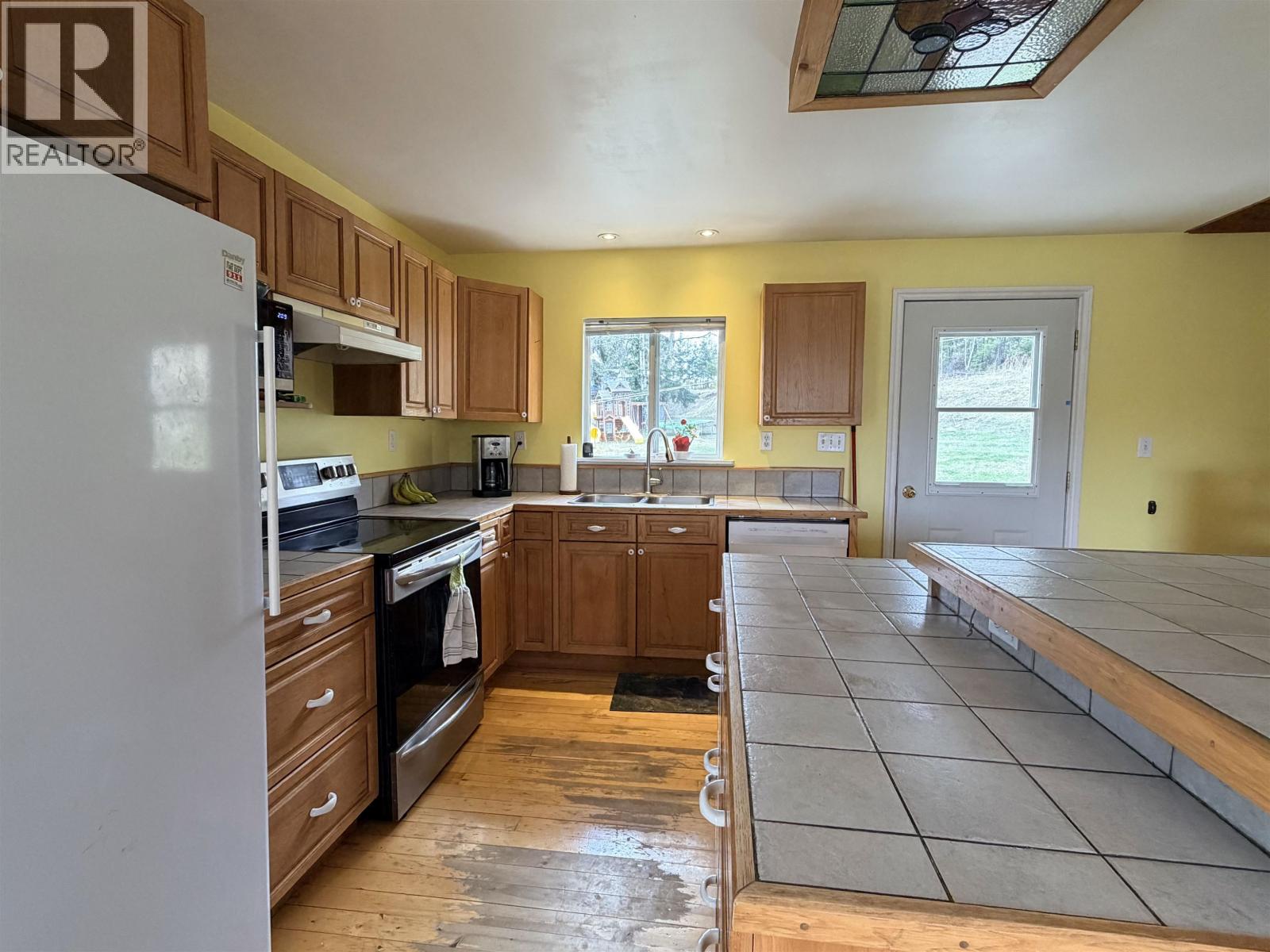 4583 RIDGE ROAD - 4