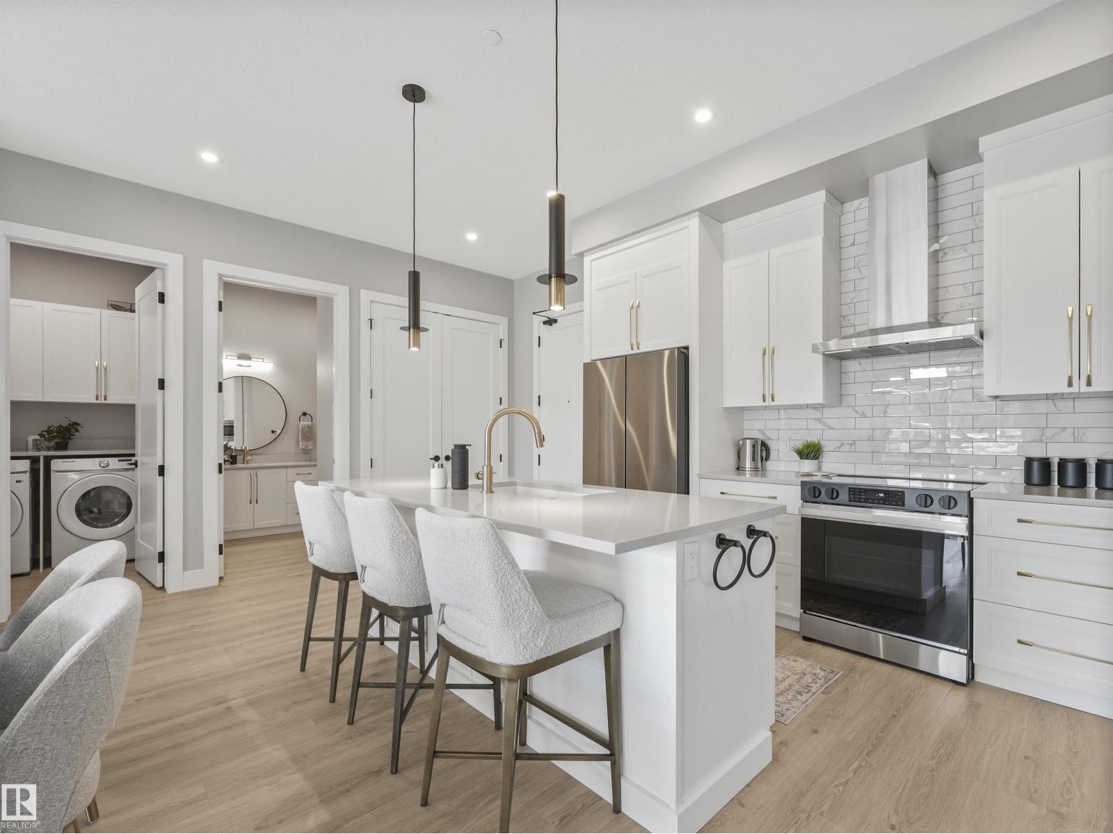 #101 7471 MAY CM NW, Edmonton