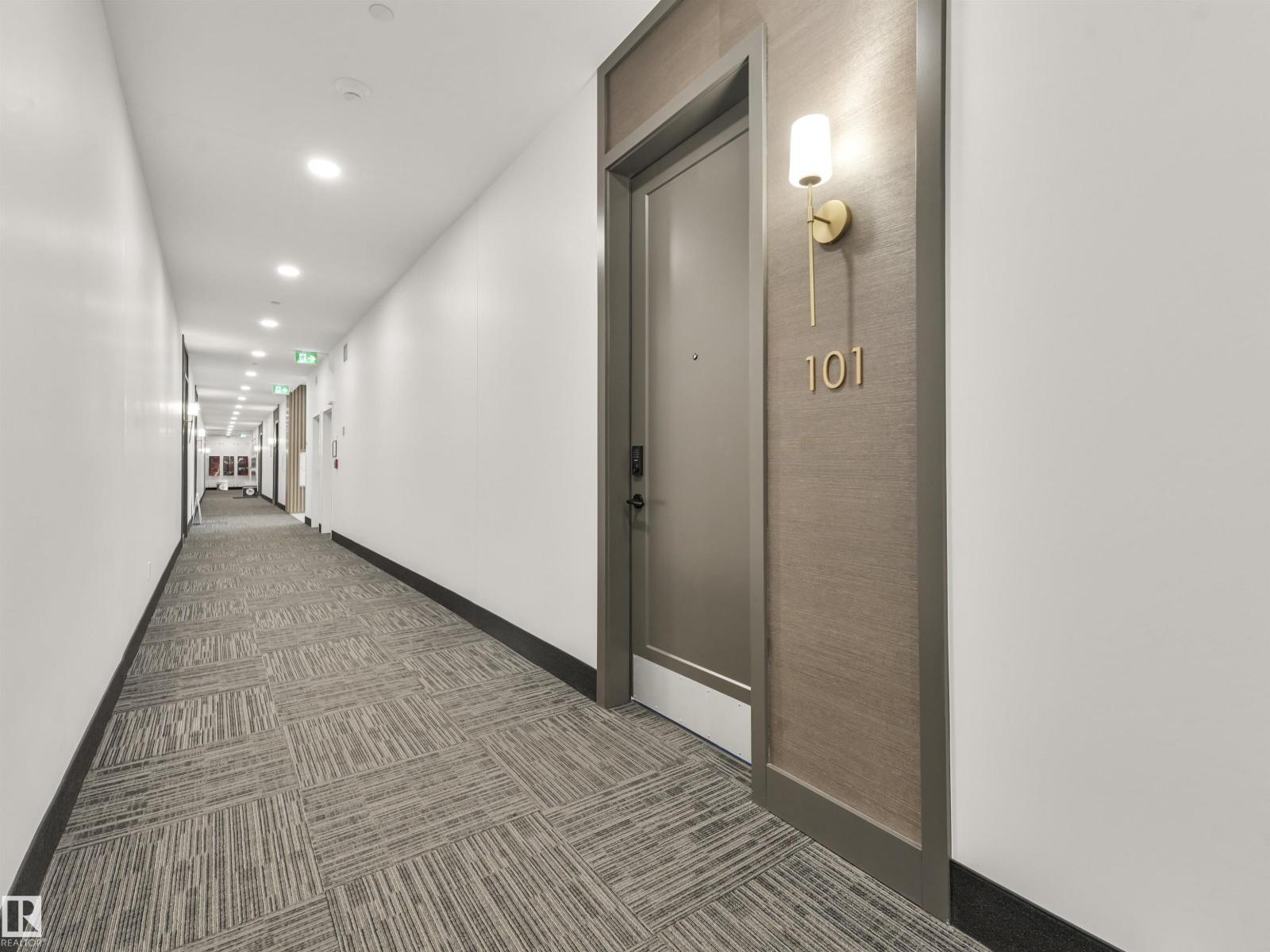 #101 7471 MAY CM NW, Edmonton