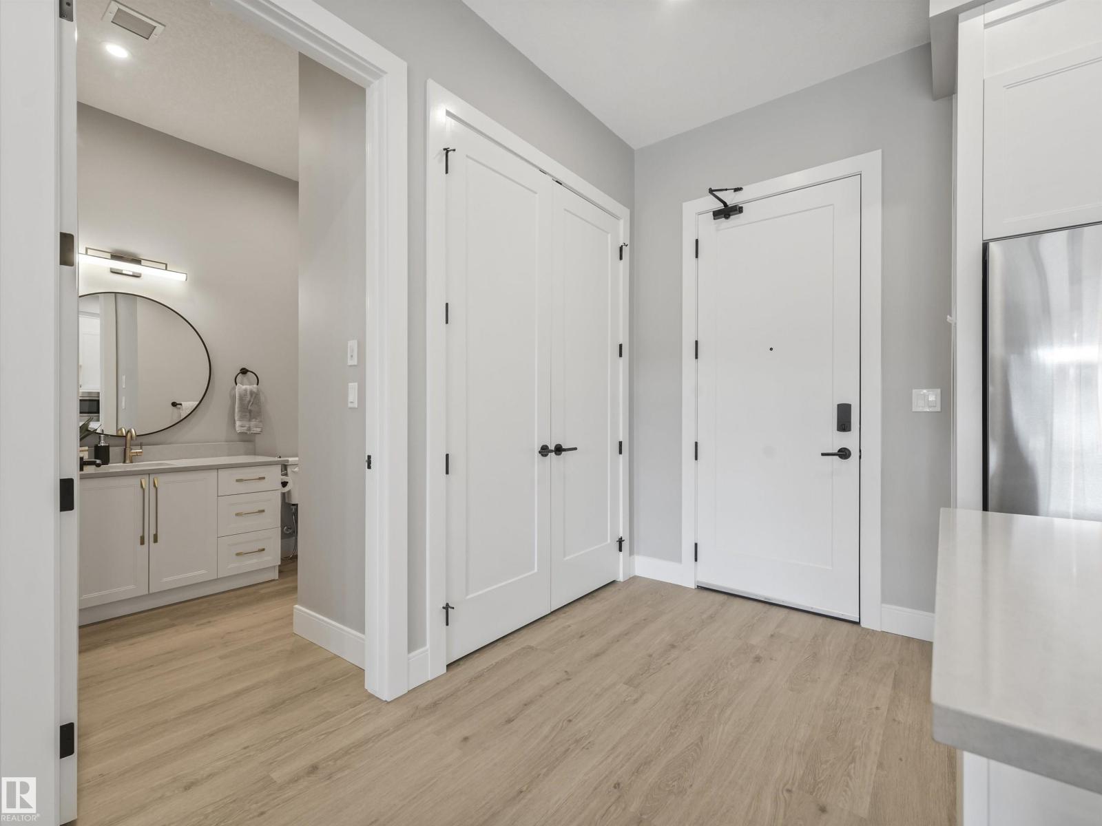 #101 7471 MAY CM NW, Edmonton