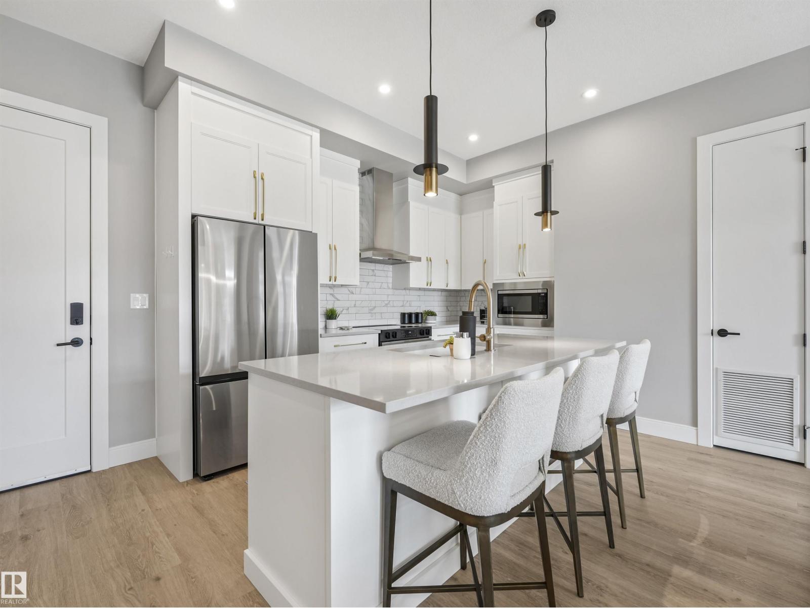 #101 7471 MAY CM NW, Edmonton