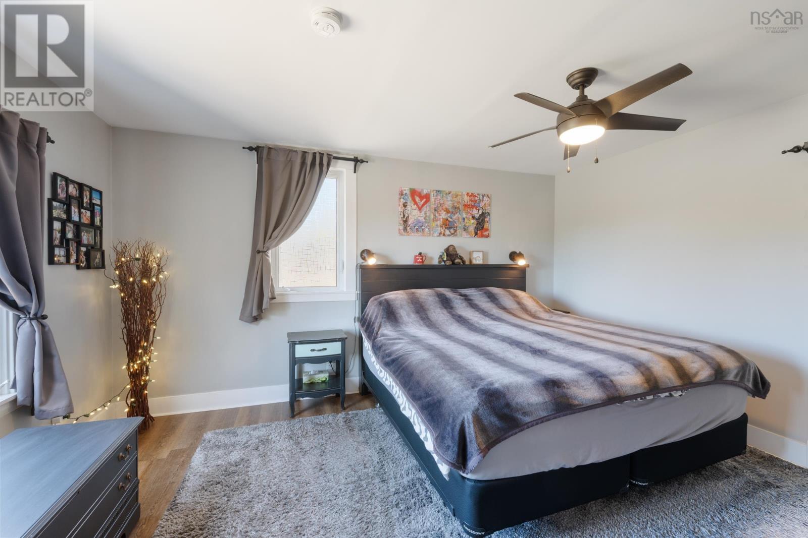 Property 33 of 49 of 84 Old Post Road