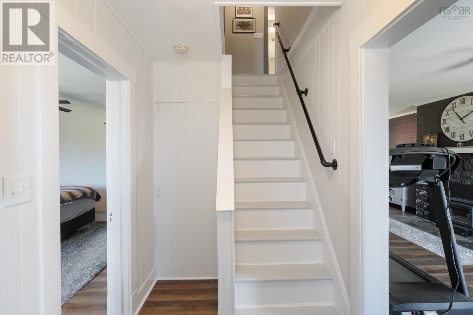 Property 32 of 49 of 84 Old Post Road