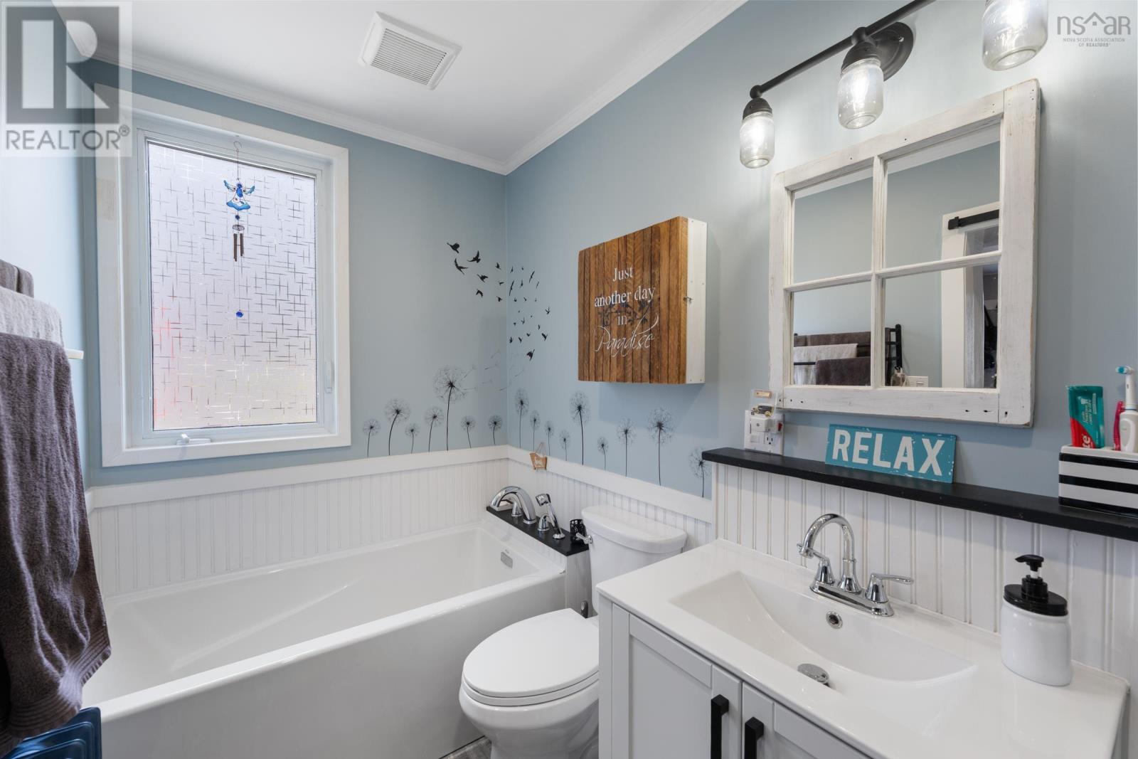 Property 37 of 49 of 84 Old Post Road