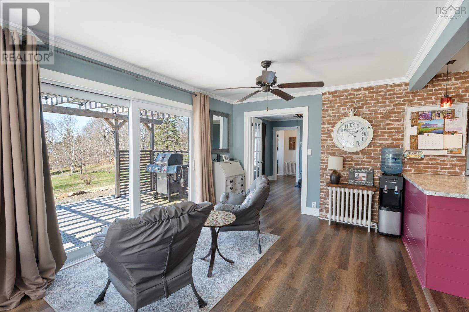 Property 24 of 49 of 84 Old Post Road