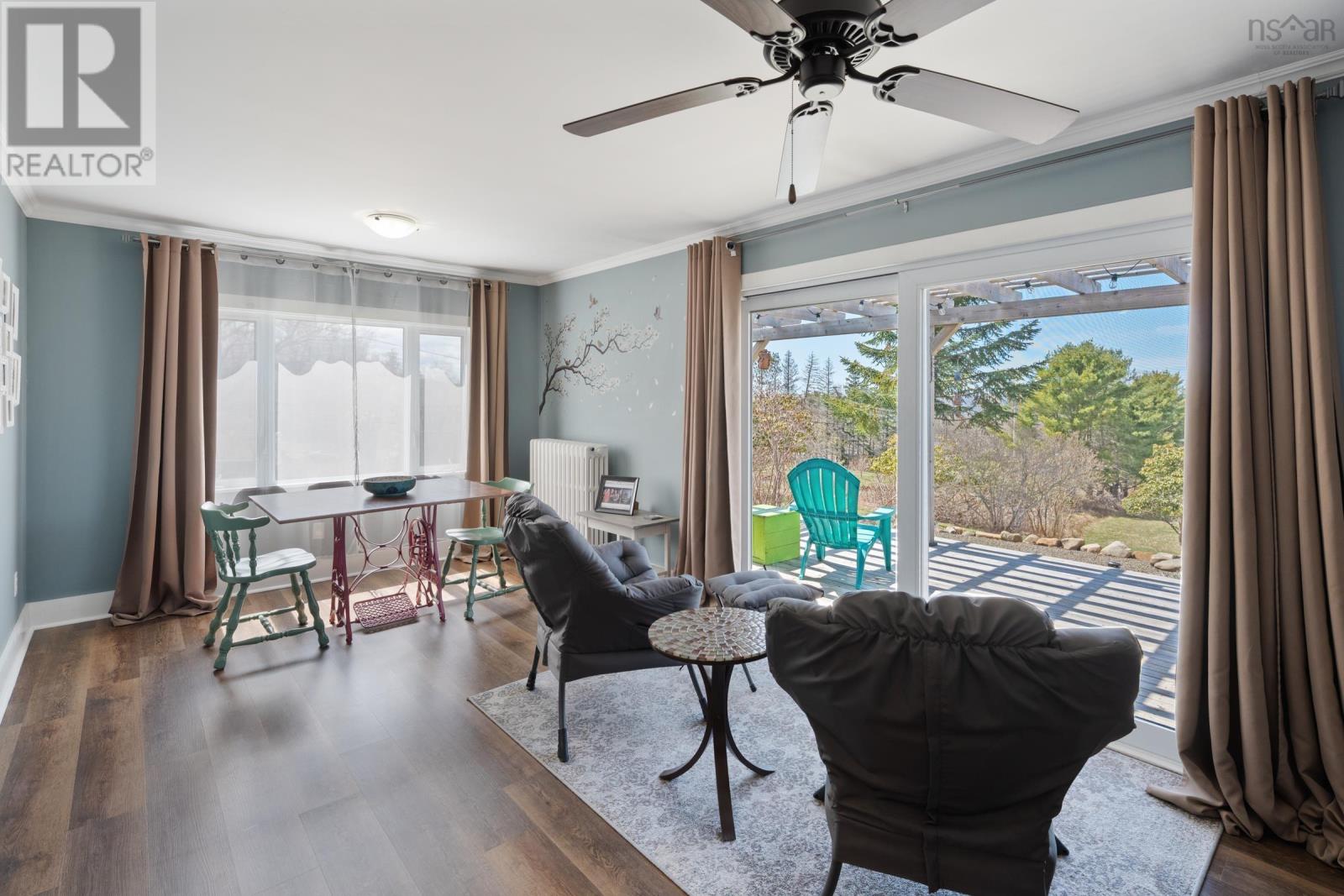 Property 23 of 49 of 84 Old Post Road