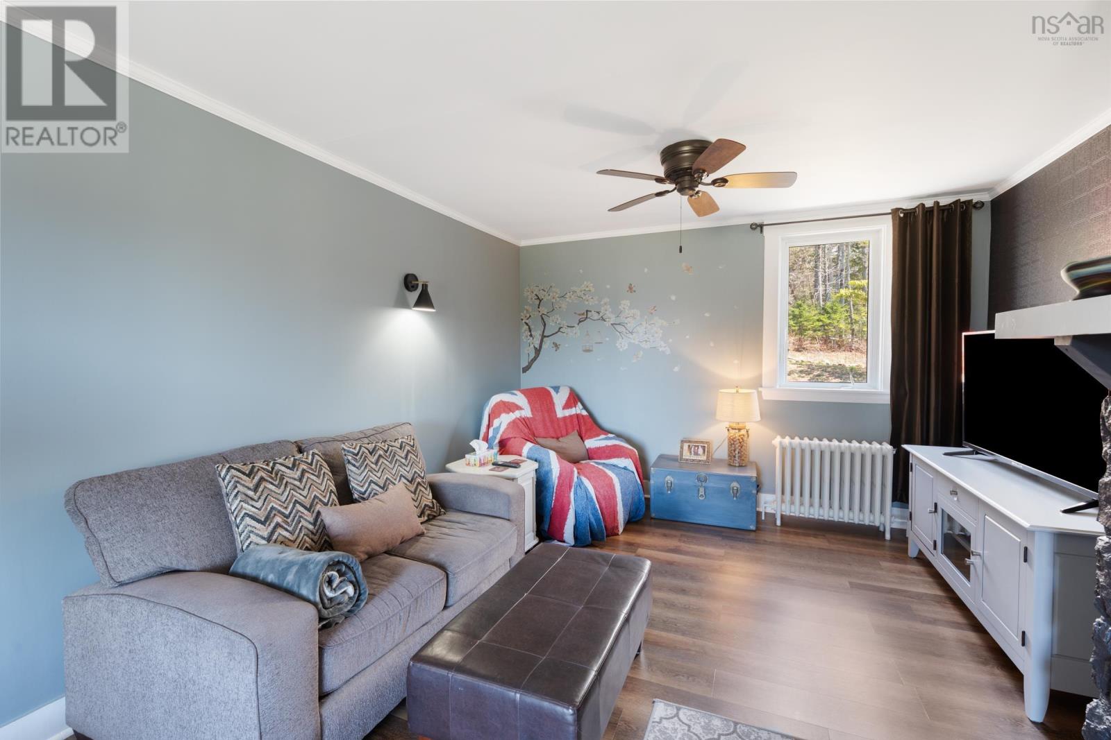 Property 27 of 49 of 84 Old Post Road