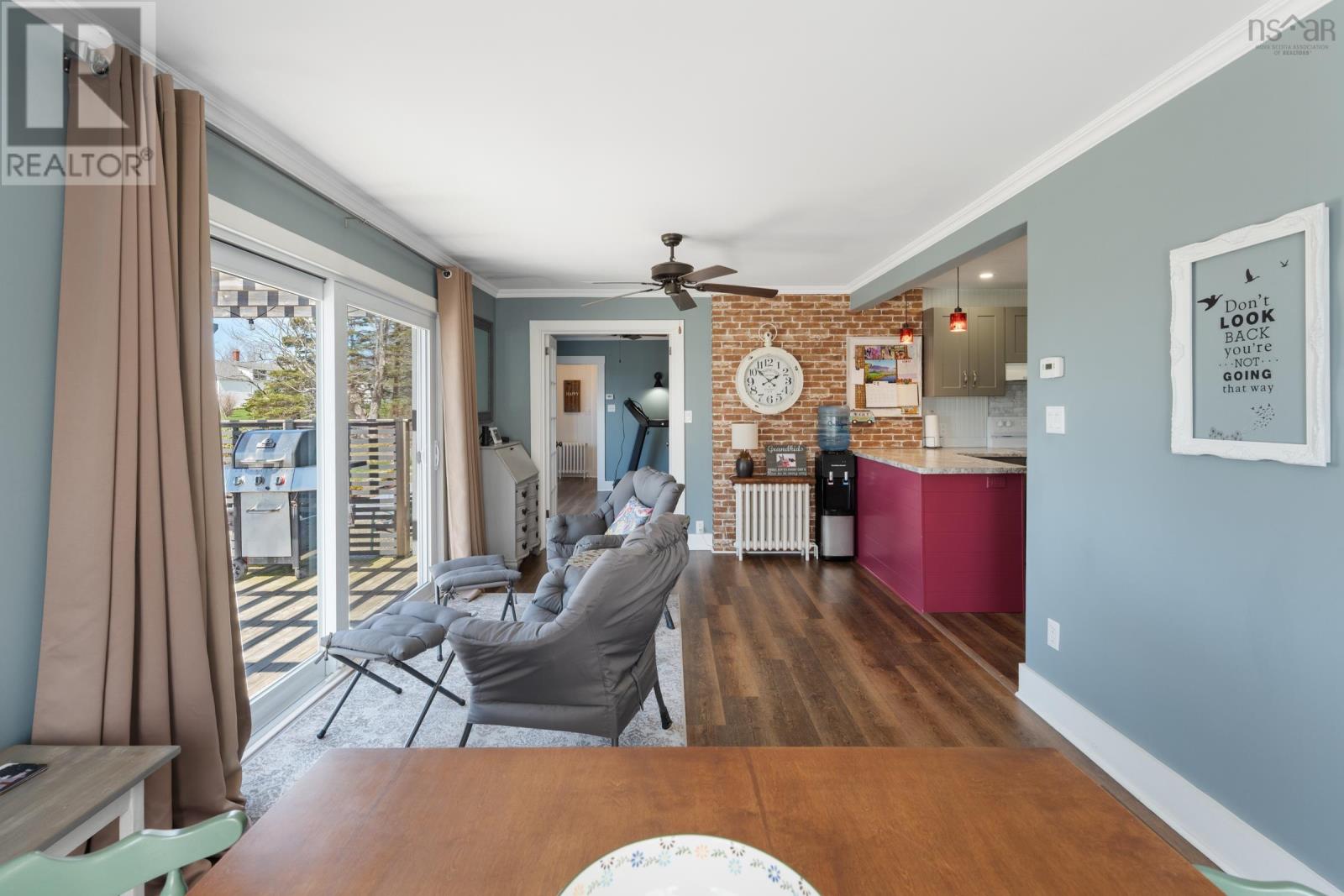 Property 25 of 49 of 84 Old Post Road