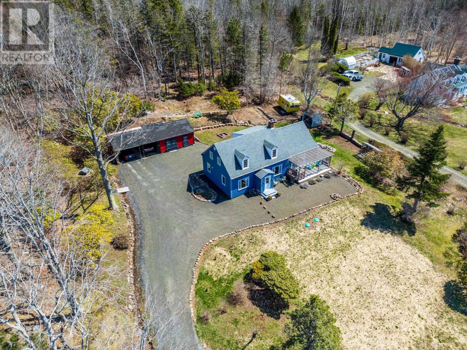 Property 14 of 49 of 84 Old Post Road