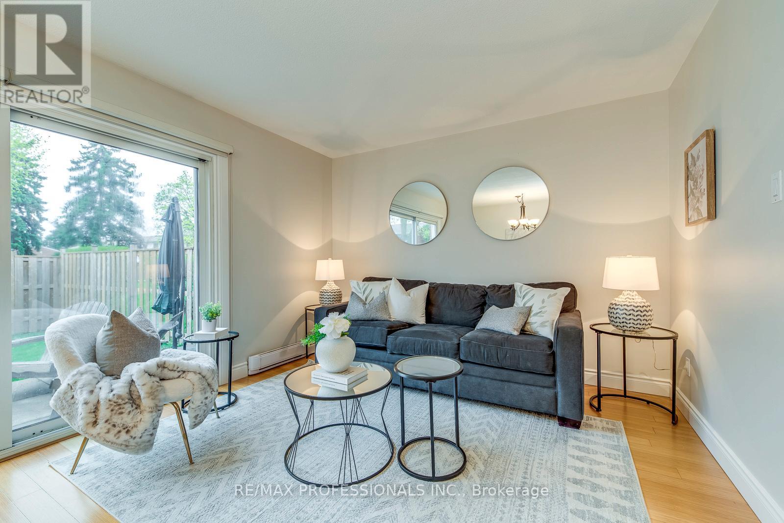 #18 17 CENTENNIAL PARK ROAD - 10
