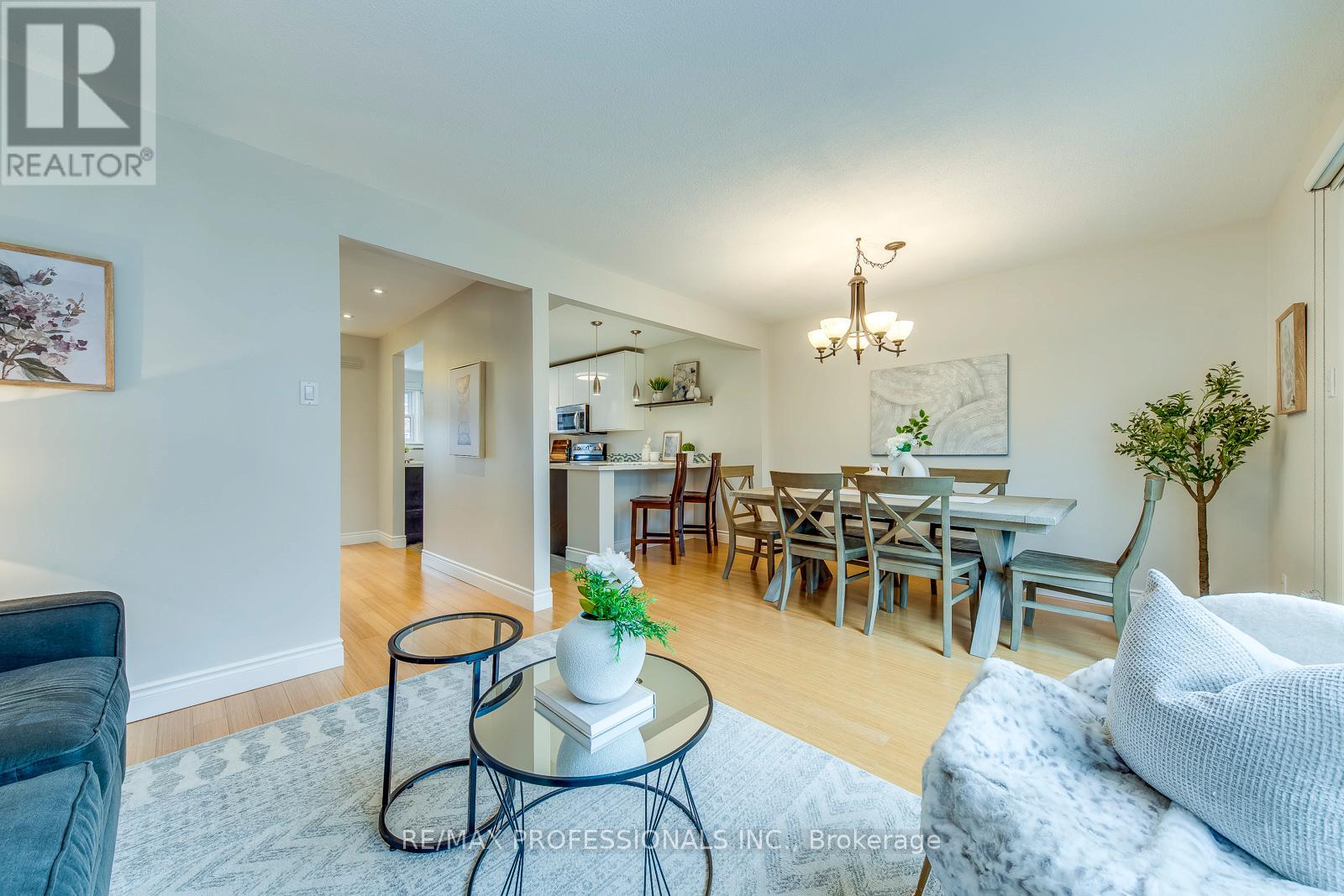 #18 17 CENTENNIAL PARK ROAD - 16
