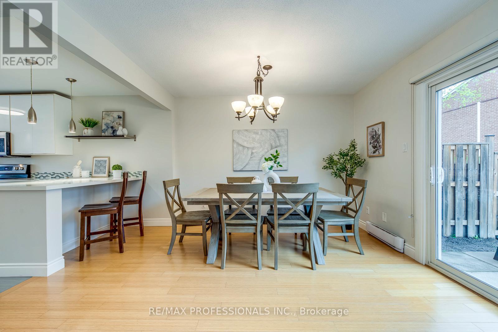 #18 17 CENTENNIAL PARK ROAD - 17