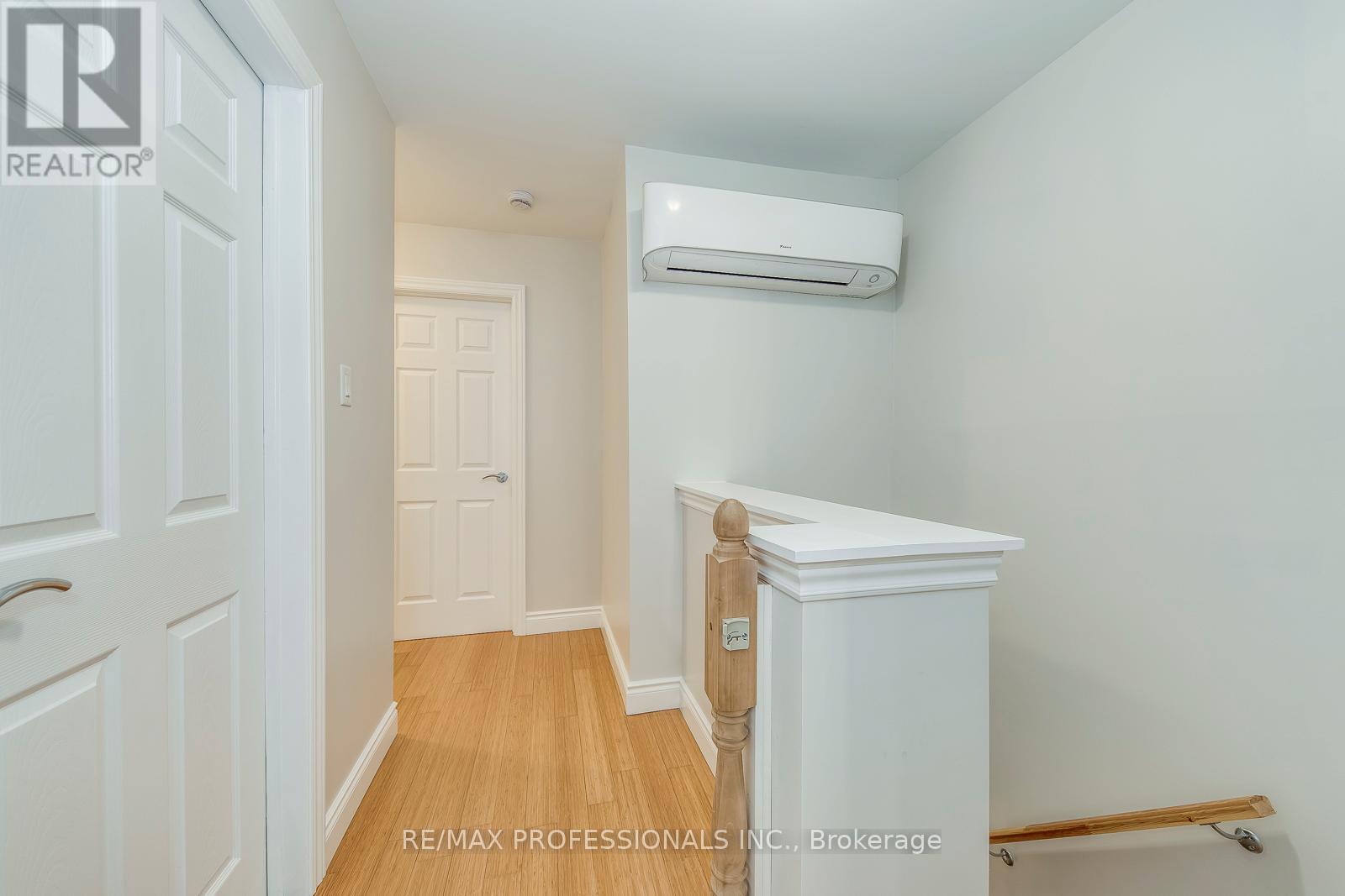 #18 17 CENTENNIAL PARK ROAD - 23